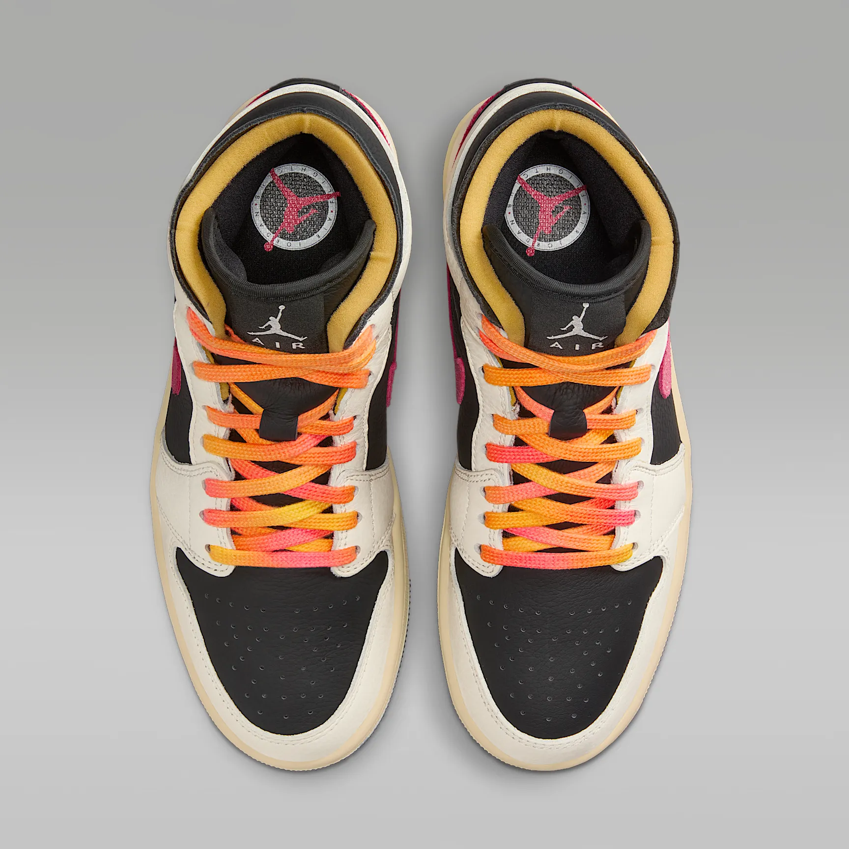 000000_Air-Jordan-1-Mid-WMNS_FIGHT-CLUB_IB7007-107_img3