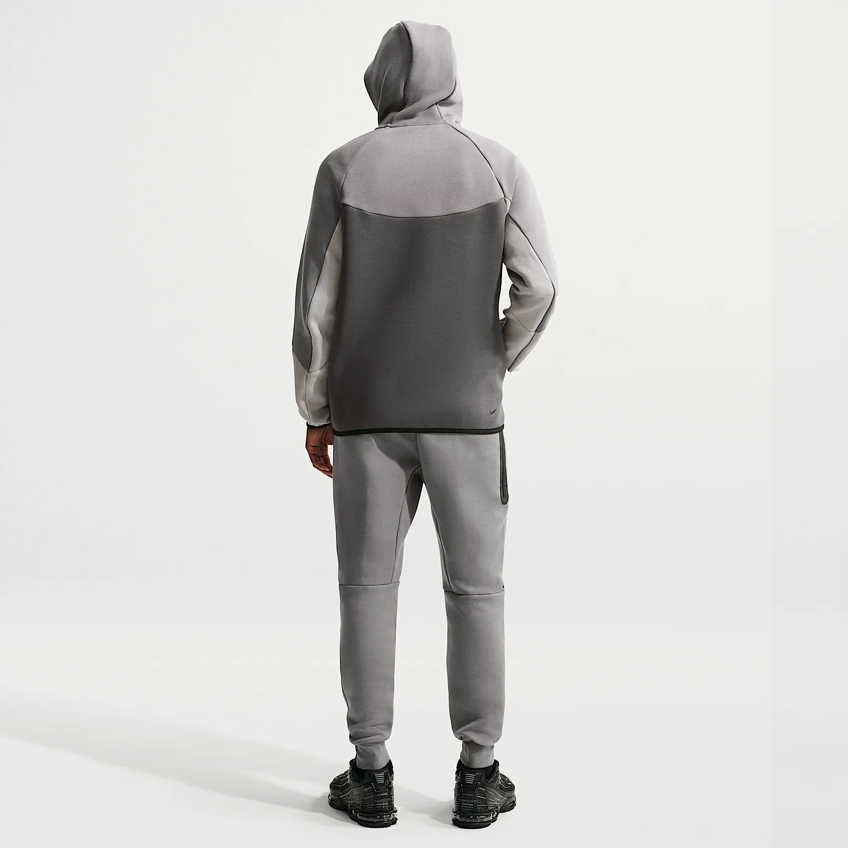 9E9E9E_Nike-Tech-Full-Zip-Fleece-Windrunner-Jacket_PENCIL-POINT_HV0949-018_img4