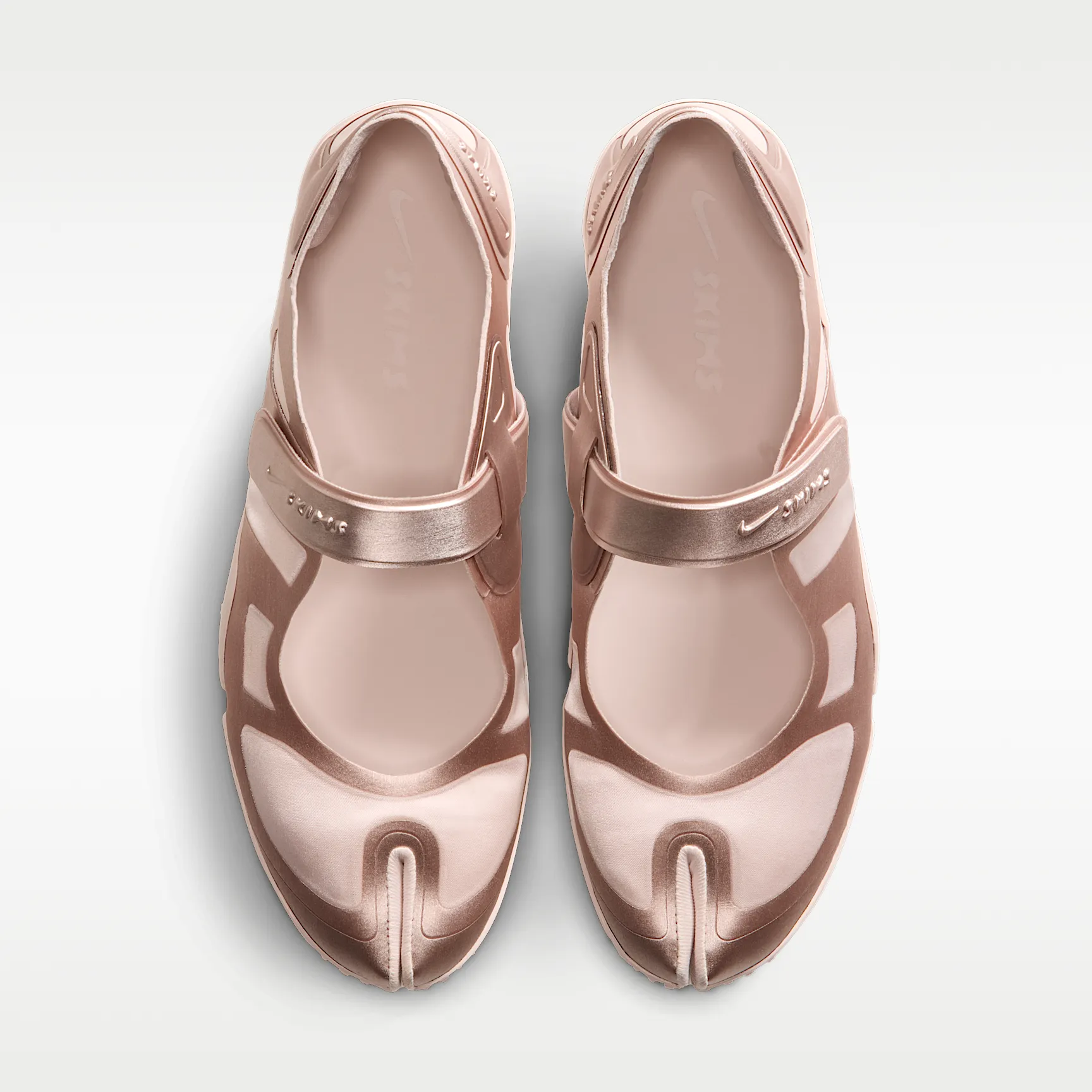 A48981_NikeSKIMS-Rift-Satin-WMNS_SILT-RED_IQ7158-600_img3