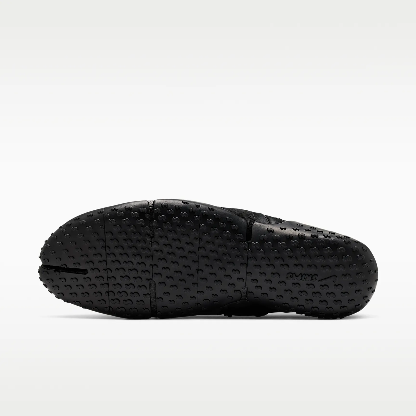 000000_NikeSKIMS-Rift-Satin_BLACK_IQ7158-001_img1
