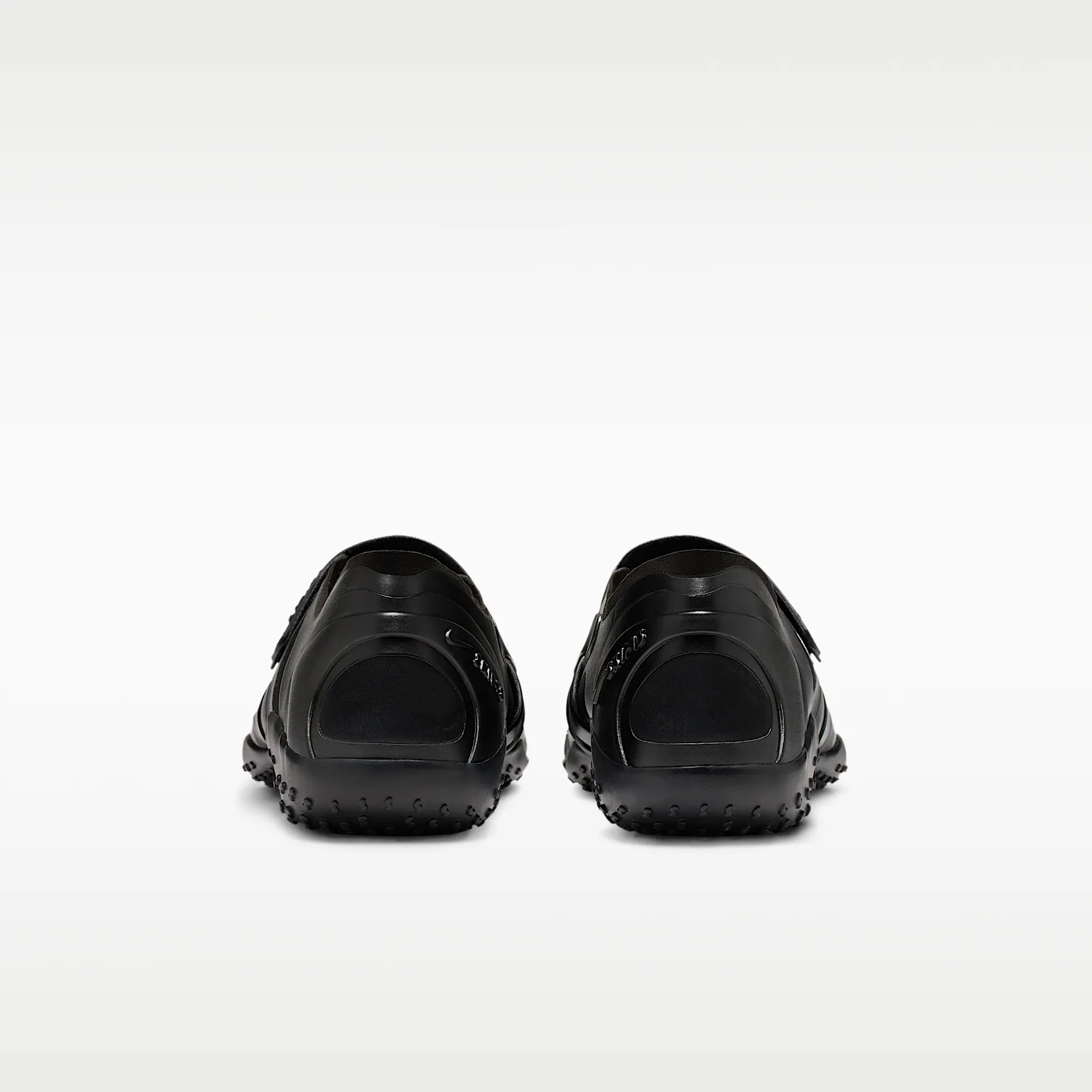 000000_NikeSKIMS-Rift-Satin_BLACK_IQ7158-001_img5