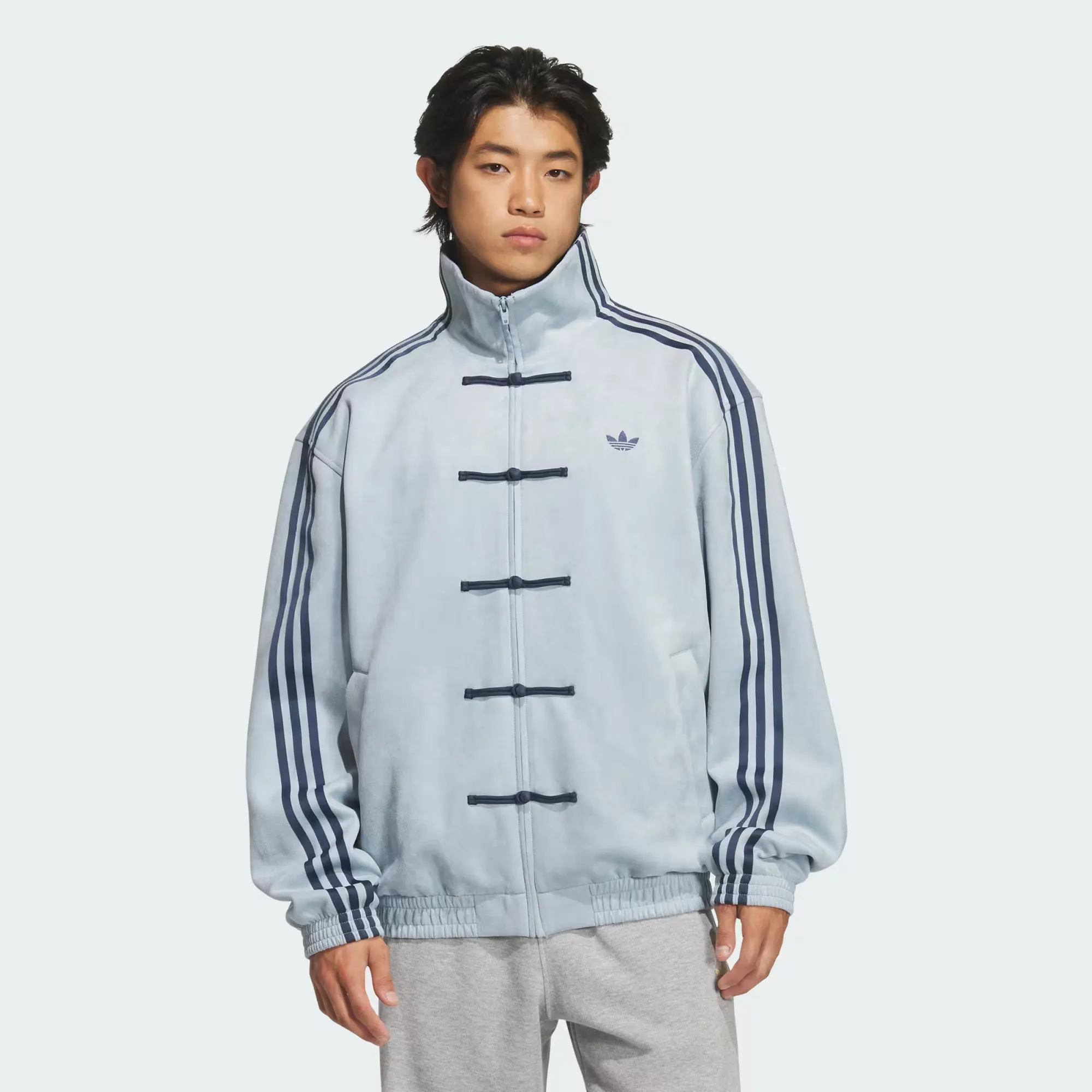 C8D1D9_adidas-Tang-Track-Jacket-New-Chinese-Style_Ash-Grey_KT3846_img2