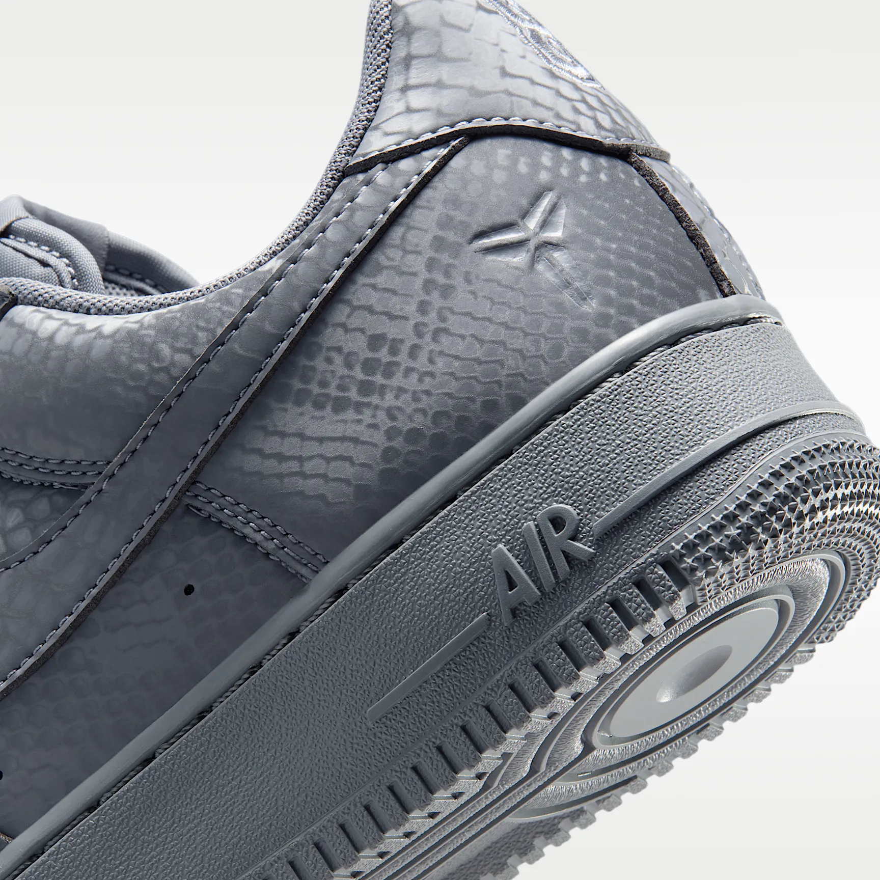 7D828D_Kobe-Bryant-x-Nike-Air-Force-1-Low_Cool-Grey_IB0018-004_img7