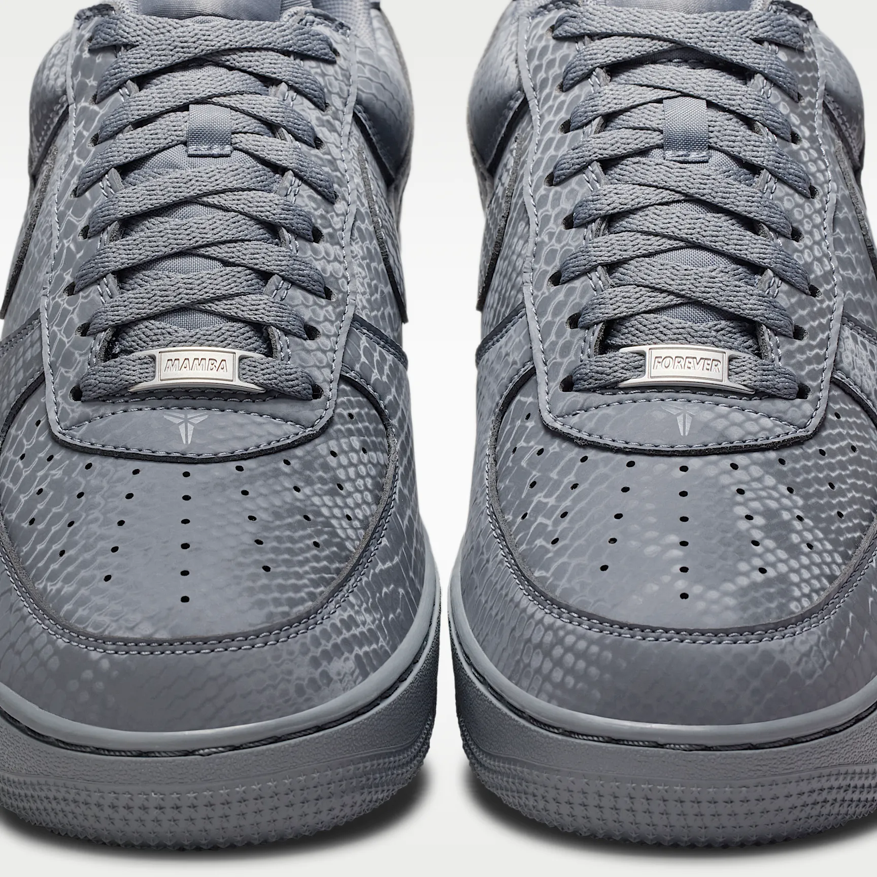 7D828D_Kobe-Bryant-x-Nike-Air-Force-1-Low_Cool-Grey_IB0018-004_img8