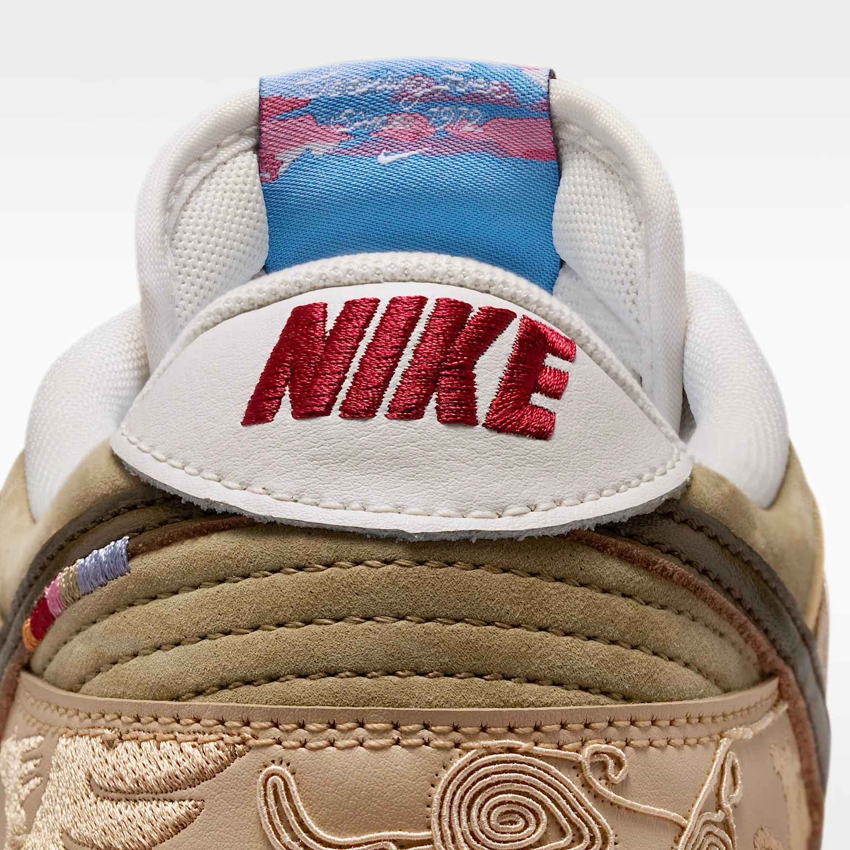 000000_Nike-Dunk-Low-SE-LNY_Year-Of-The-Horse_IQ1118-220_img9