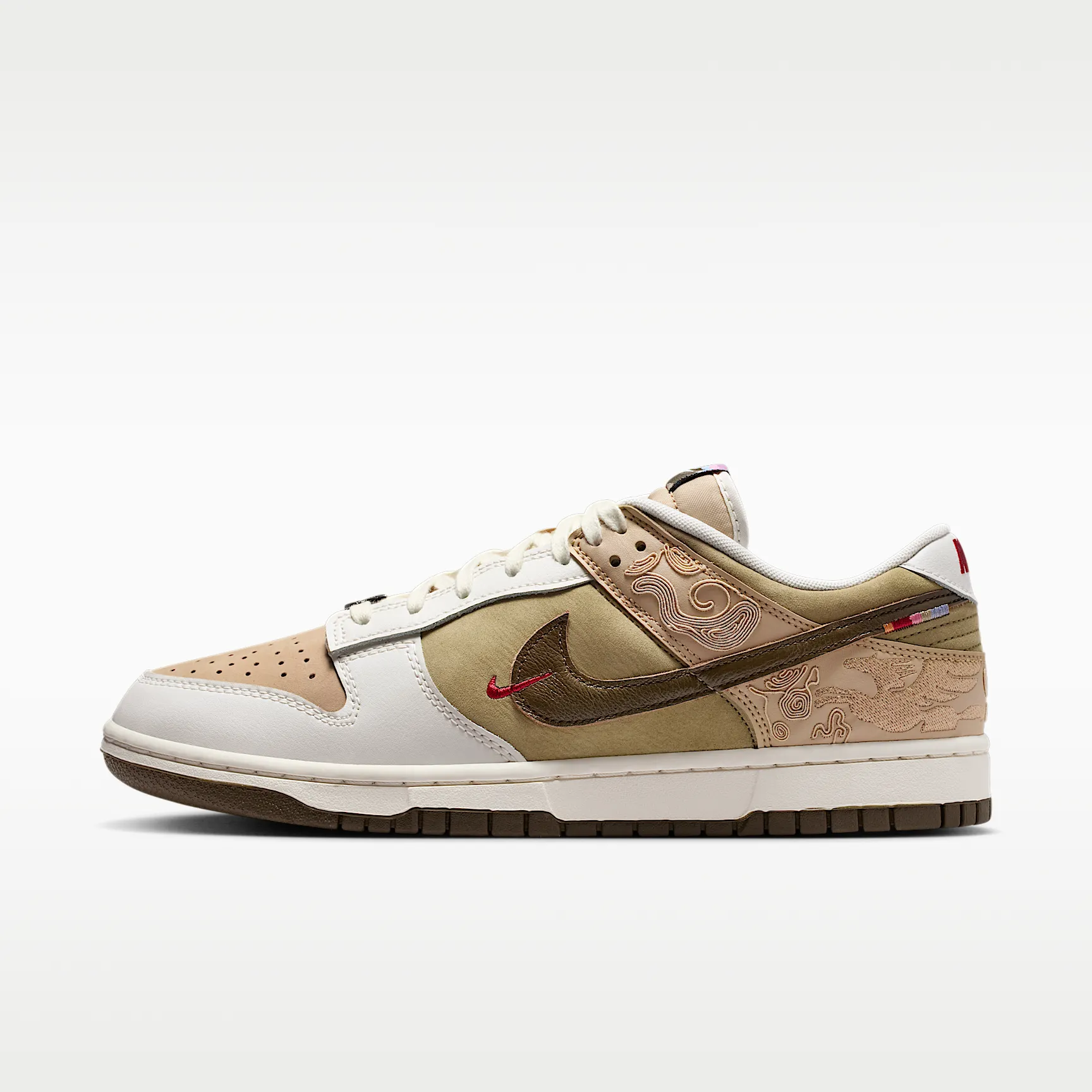 000000_Nike-Dunk-Low-SE-LNY_Year-Of-The-Horse_IQ1118-220_img0