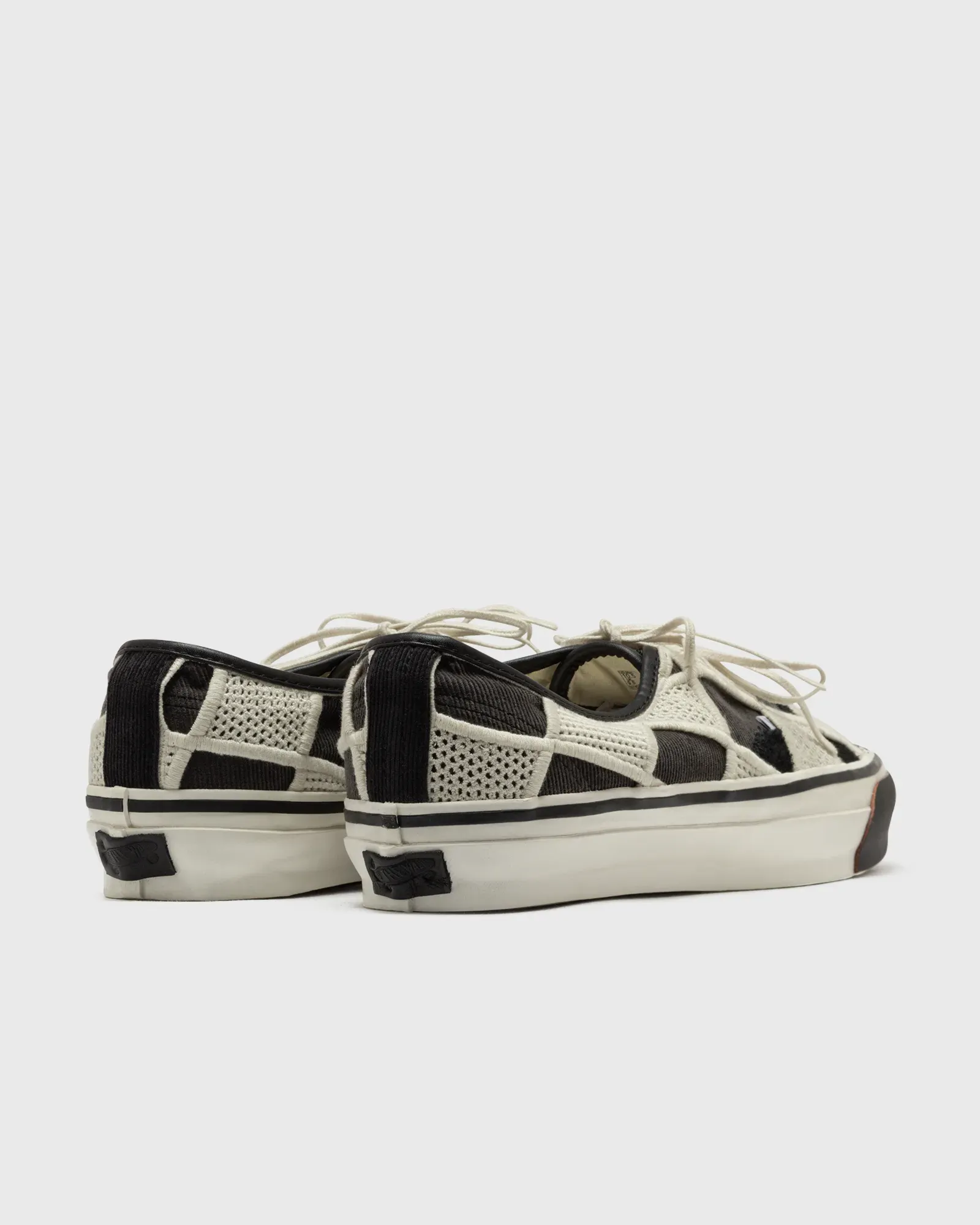 000000_Vans-LX-Authentic-44-Shell-Knit_BLACK_VN000Y0RFDB1_img3