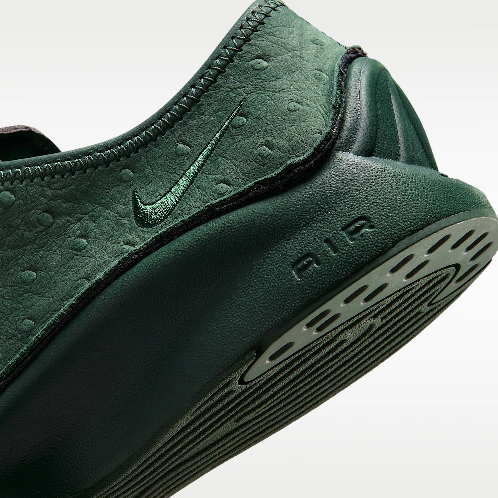 5B816A_Nike-Air-Superfly-WMNS_FIR_IB6746-300_img7