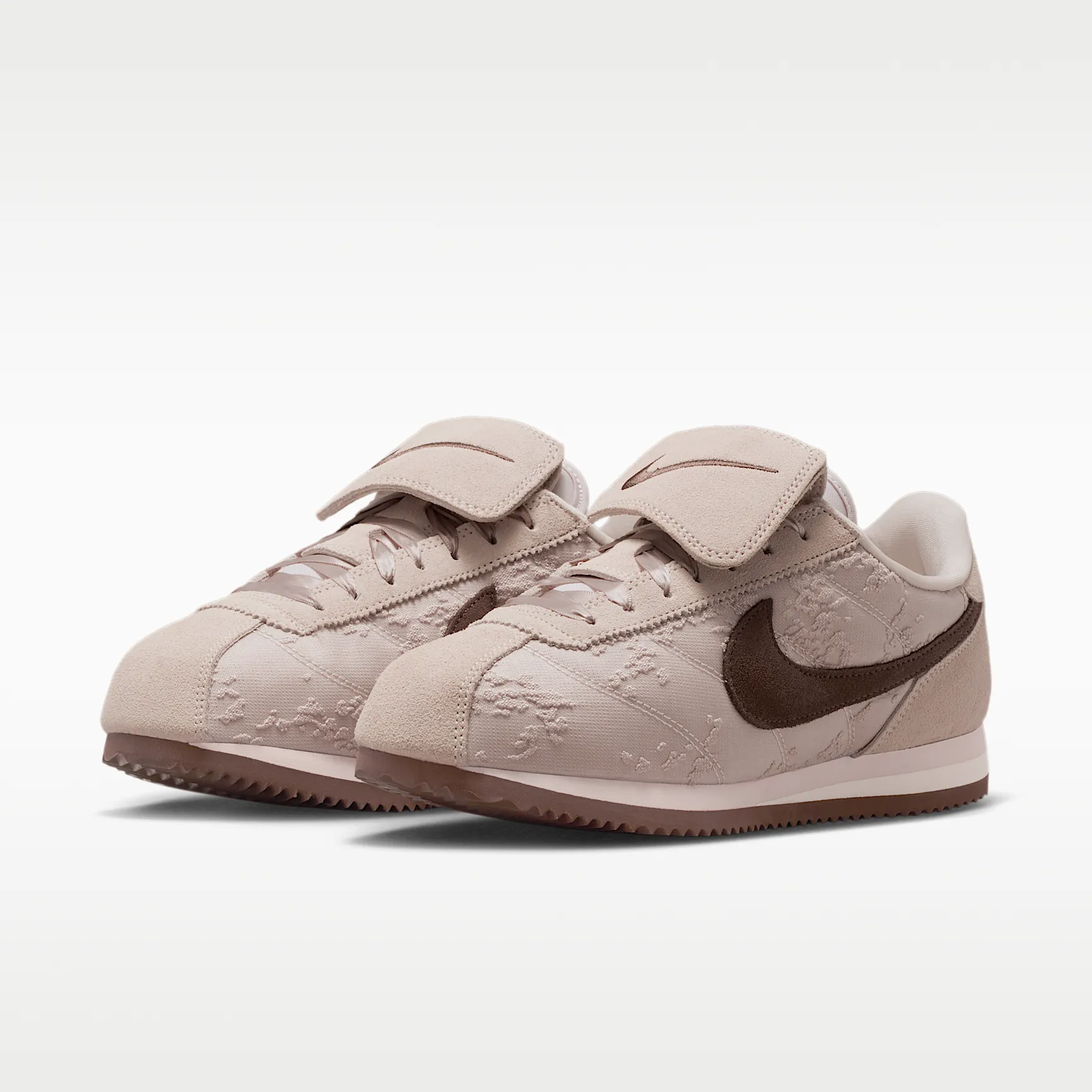 2F1812_Nike-Cortez-Textile-WMNS_SILT-RED_IQ3624-667_img4