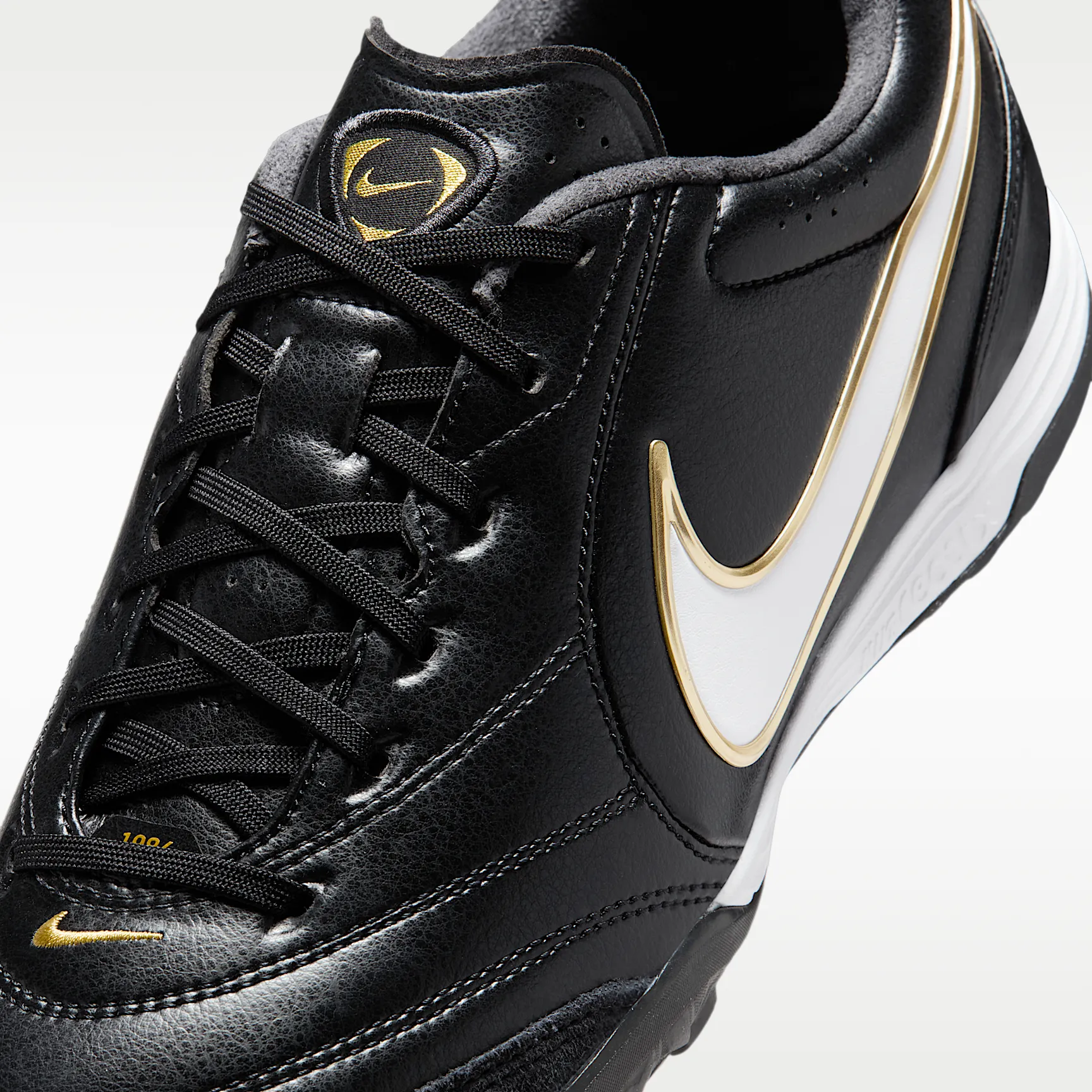 000000_Nike-Tiempo-Ligera-Pro_BLACK_IB4477-010_img6