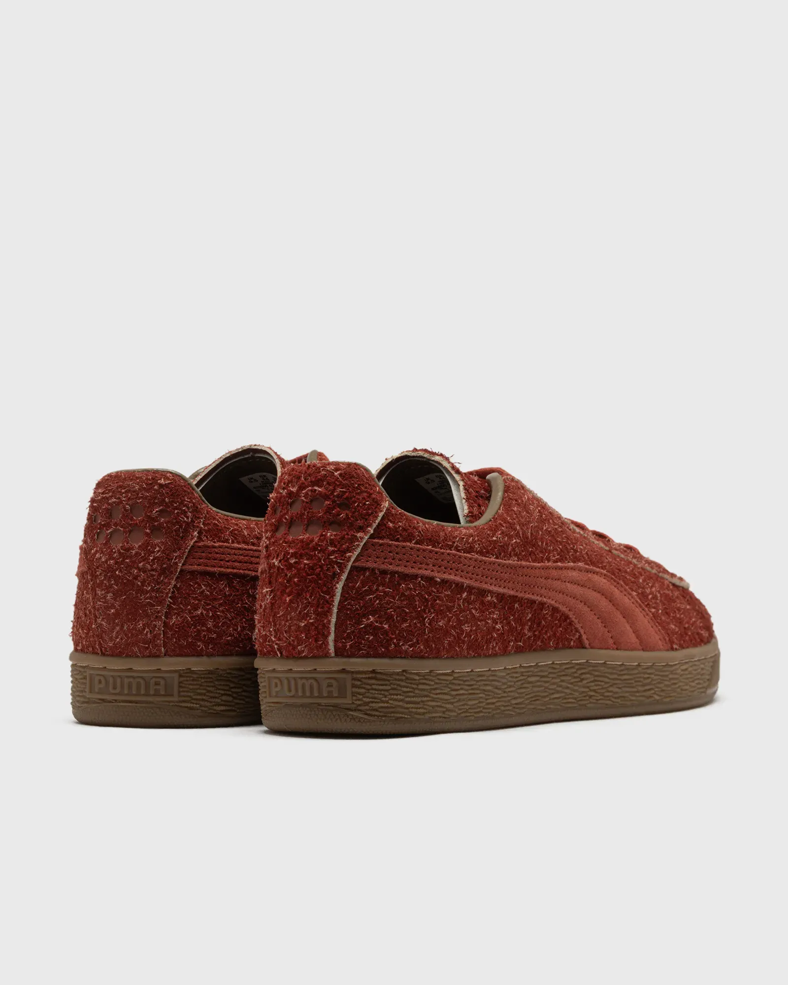 6D241D_Danielle-Cathari-x-Puma-Suede-Fuzzy_MARS-RED_406650-02_img3