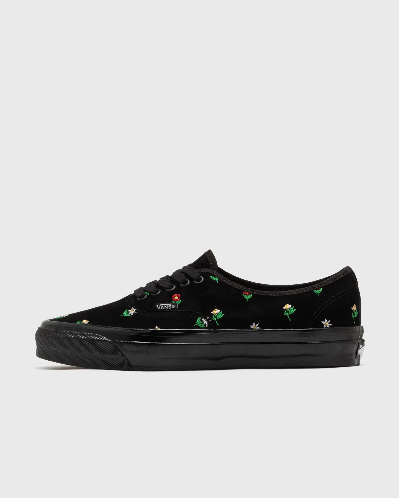 000000_Vans-OTW-Authentic-44_BLACK-FLOWERS_VN00117RBLK1_img0
