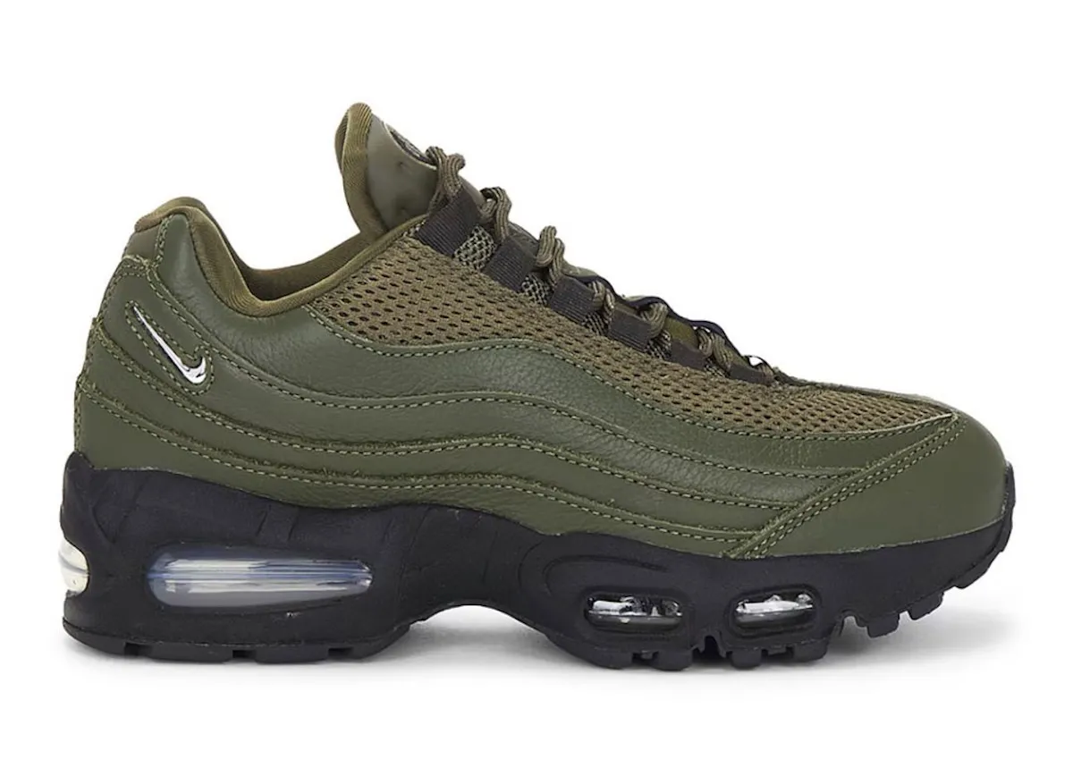 535645_Nike-Air-Max-95-JEWEL-SWOOSH-WMNS_CARGO-KHAKI_IH1413-300_img1