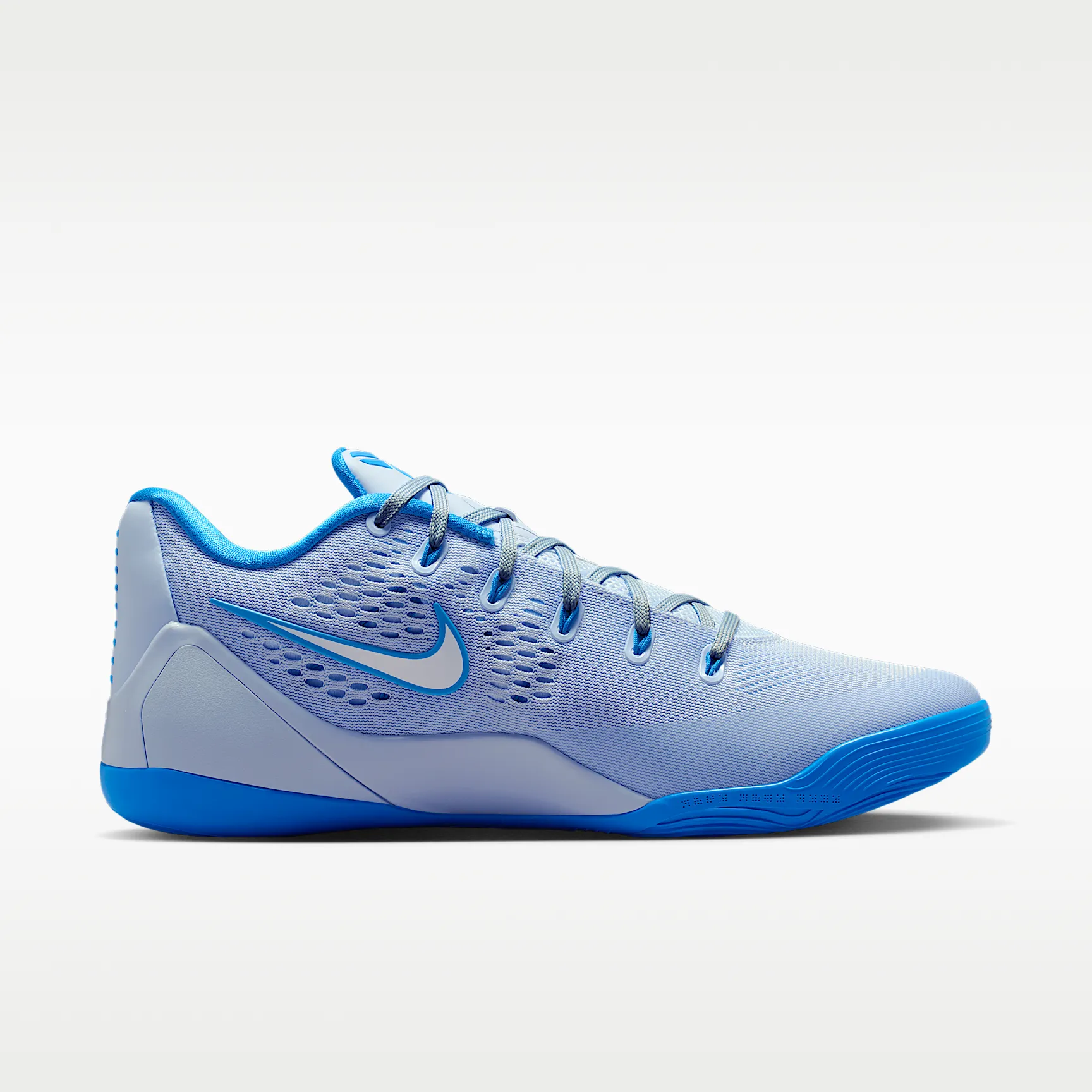 97AAC5_Nike-Kobe-9-Elite-Low-EM-Protro_HYDROGEN-BLUE_IH1401-402_img2