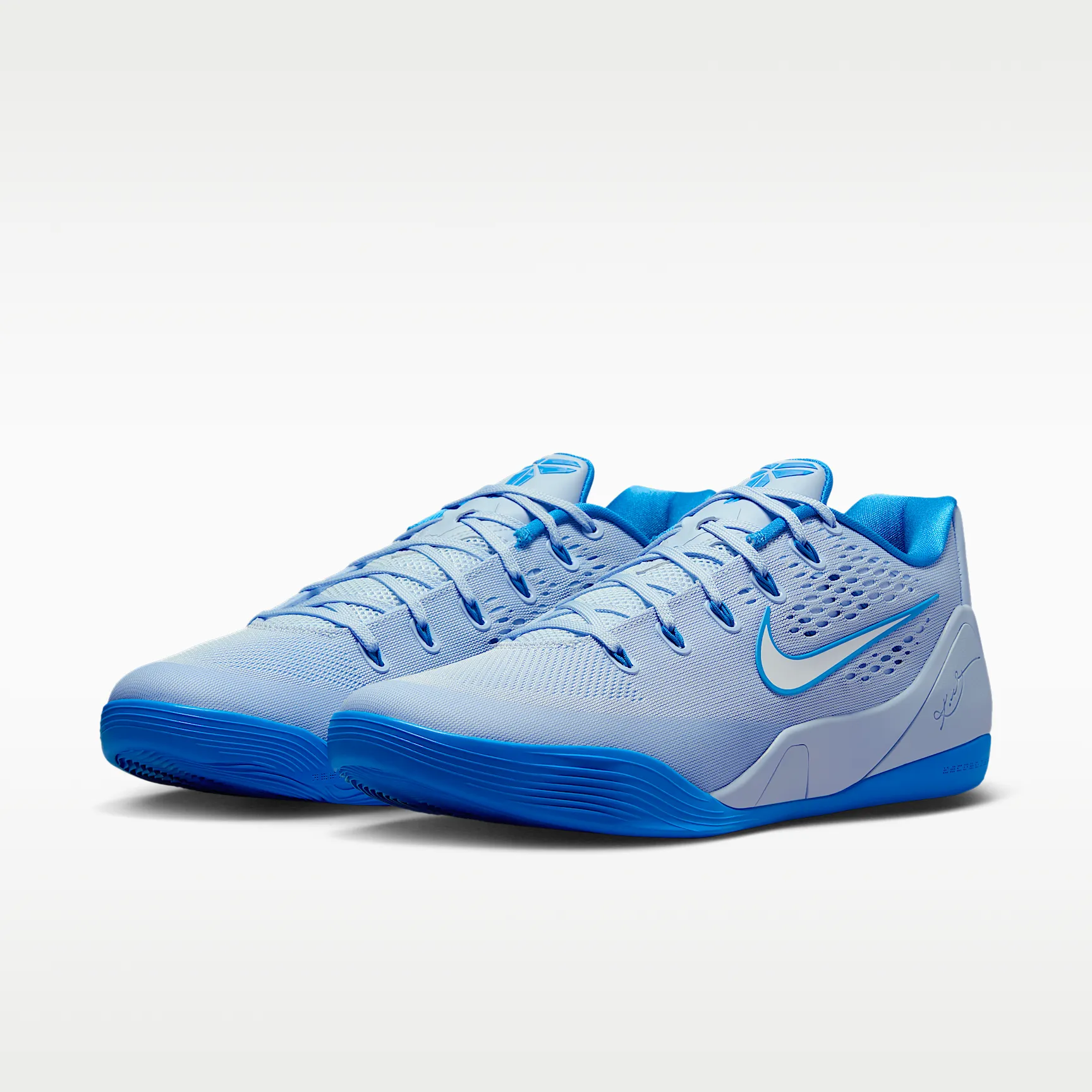 97AAC5_Nike-Kobe-9-Elite-Low-EM-Protro_HYDROGEN-BLUE_IH1401-402_img4