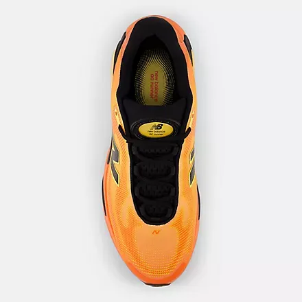 E2632C_New-Balance-AC-Runner_TANGERINE-HEAT-WHITE-PEACH_MACR16P7_img3