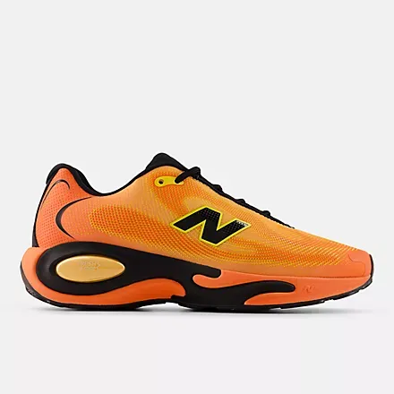 E2632C_New-Balance-AC-Runner_TANGERINE-HEAT-WHITE-PEACH_MACR16P7_img0
