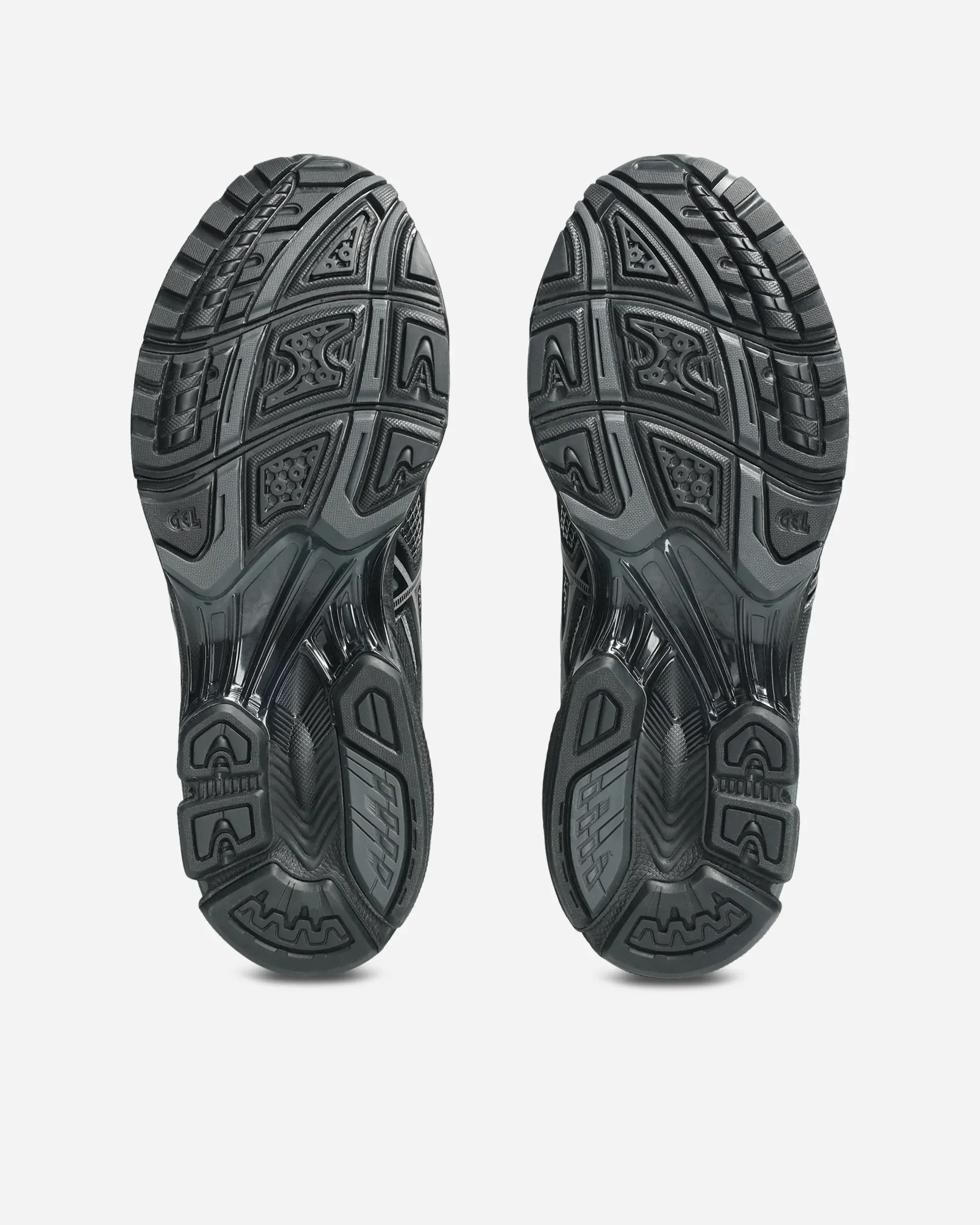 000000_Unaffected-x-ASICS-Gel-Nimbus-10.1_SILVER-BLACK_1203A836-020_img5