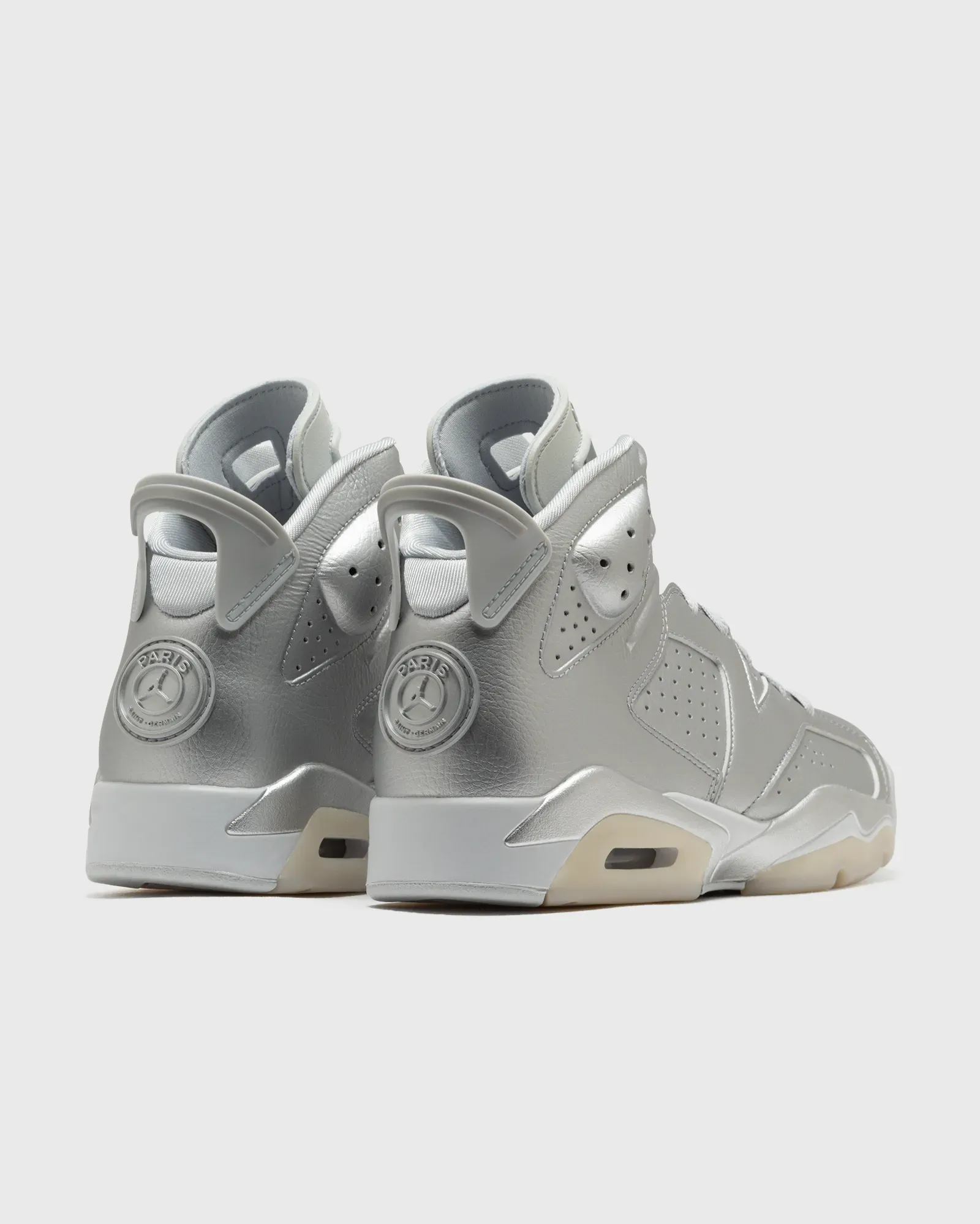 757575_PSG-x-Air-Jordan-6_METALLIC-SILVER_IQ5135-001_img3