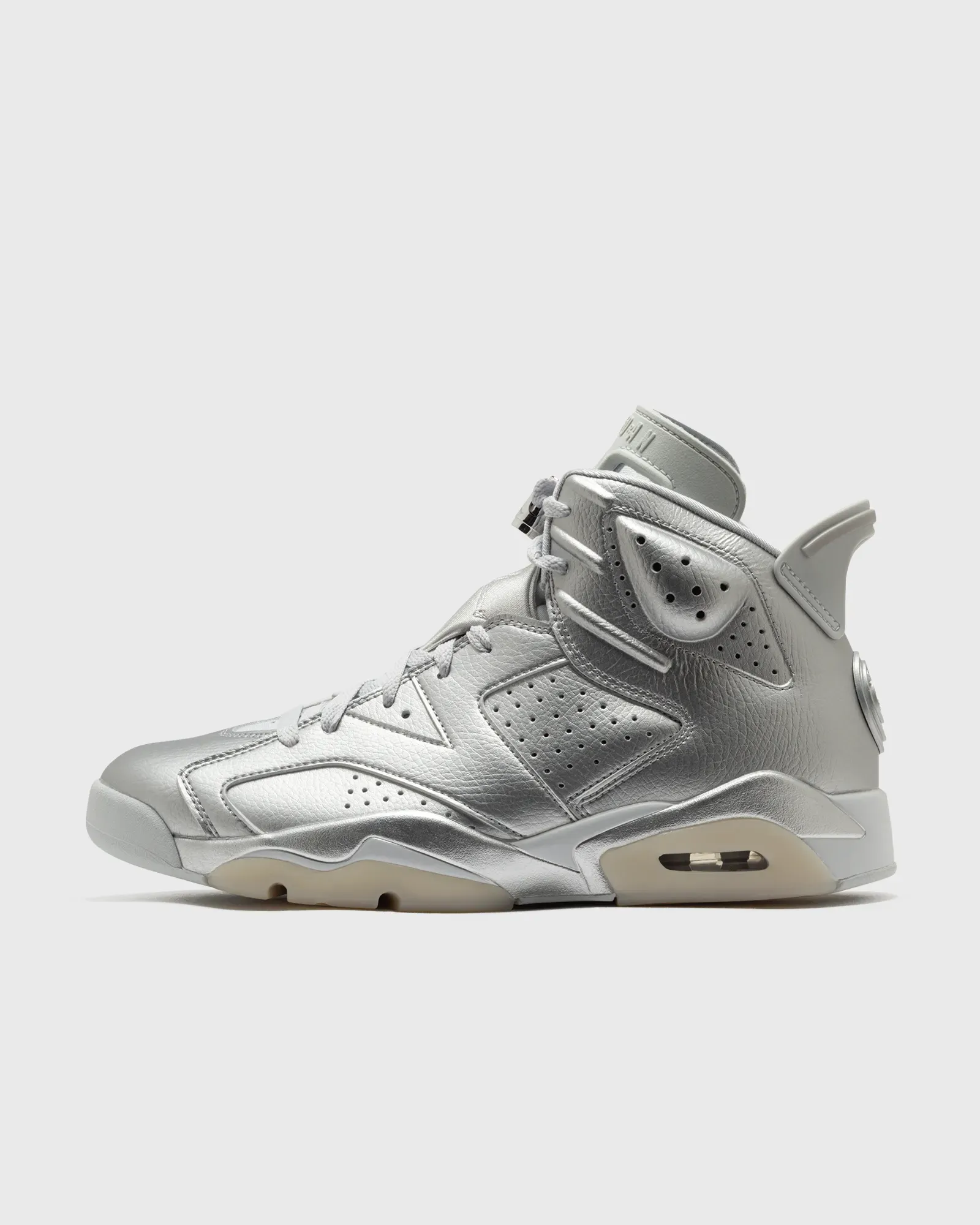 757575_PSG-x-Air-Jordan-6_METALLIC-SILVER_IQ5135-001_img0