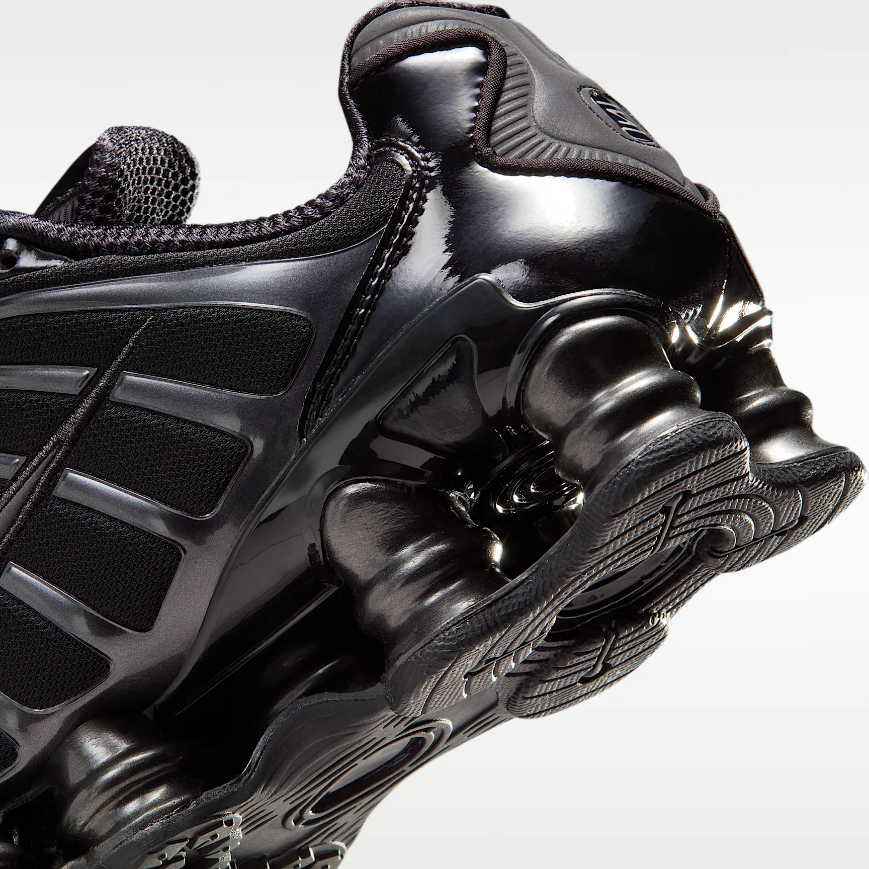 000000_Nike-Shox-TL-WMNS_BLACK-METALLIC-SILVER_IB1087-001_img7