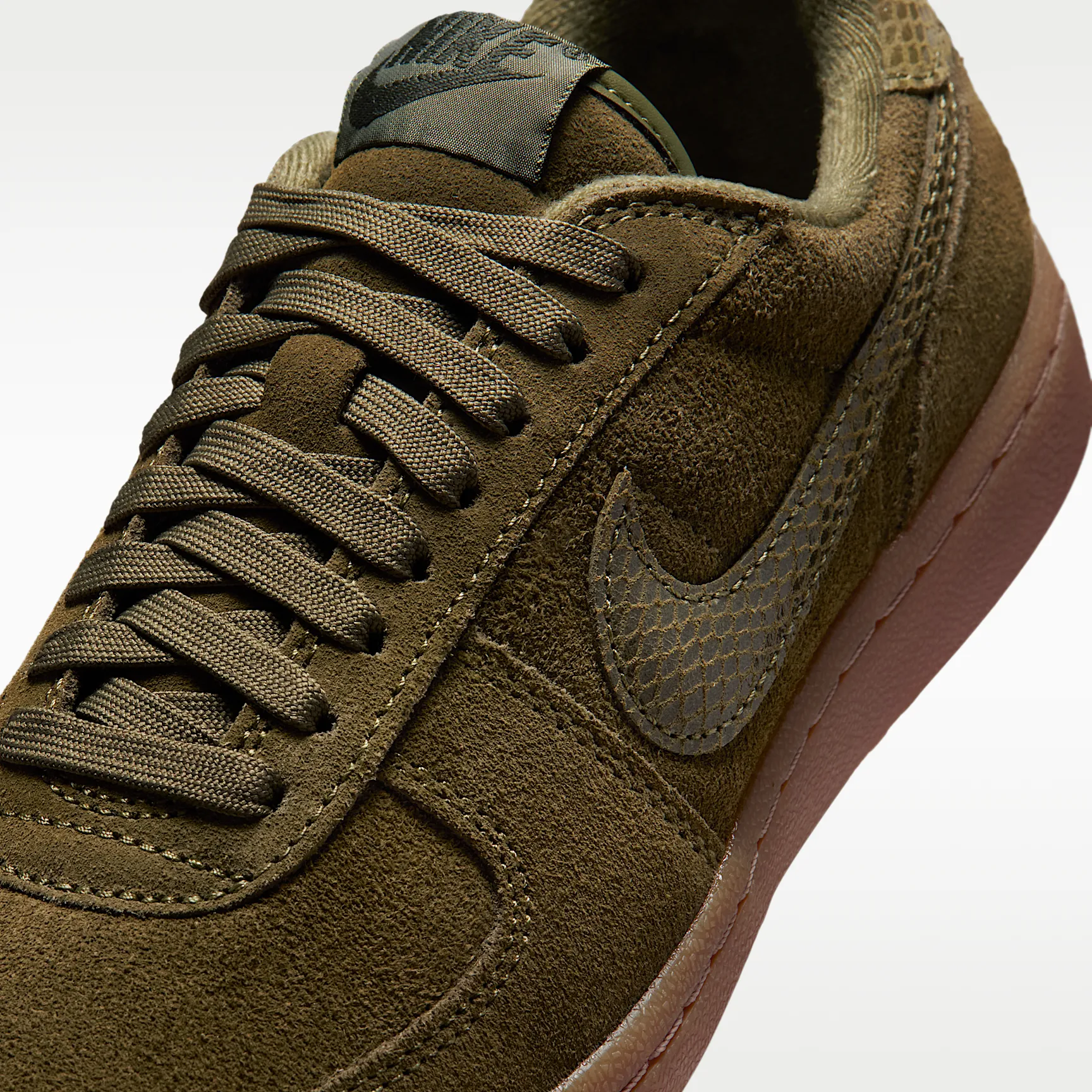 493B24_Nike-Field-General-WMNS_MEDIUM-OLIVE_IM9207-200_img6