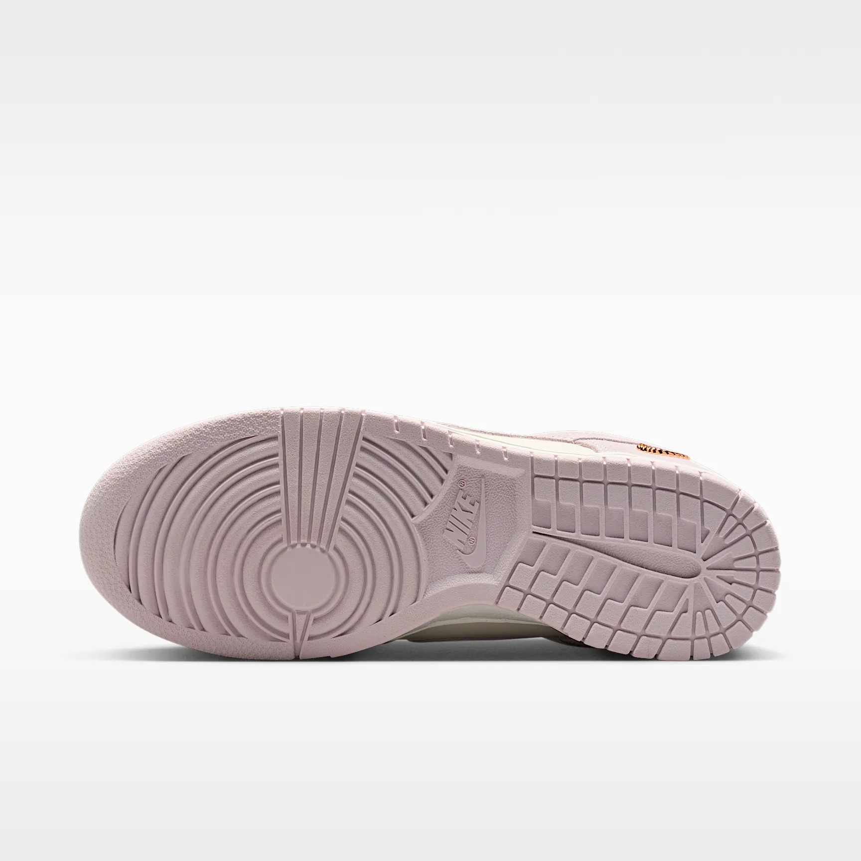 BBABAE_Nike-Dunk-Low-Suede-WMNS_SAIL-PEARL-PINK_IO4244-100_img1
