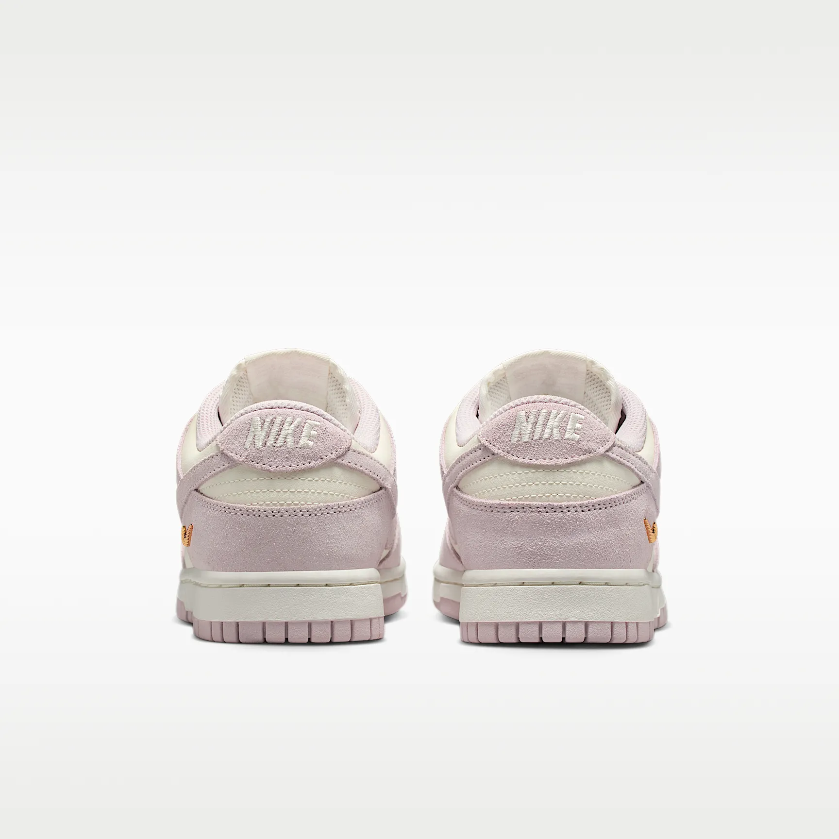 BBABAE_Nike-Dunk-Low-Suede-WMNS_SAIL-PEARL-PINK_IO4244-100_img5