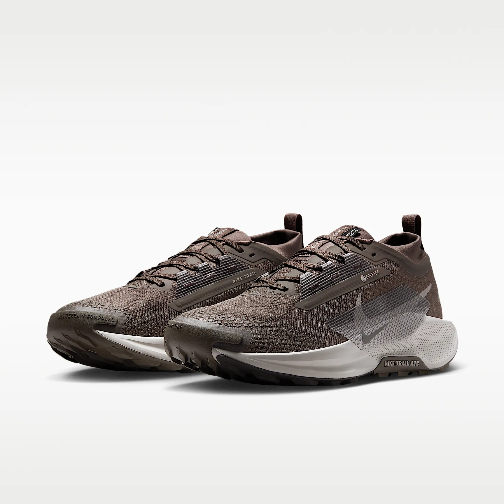 897E78_Nike-Pegasus-Trail-5-Gore-Tex_IRONSTONE_FQ0908-012_img4