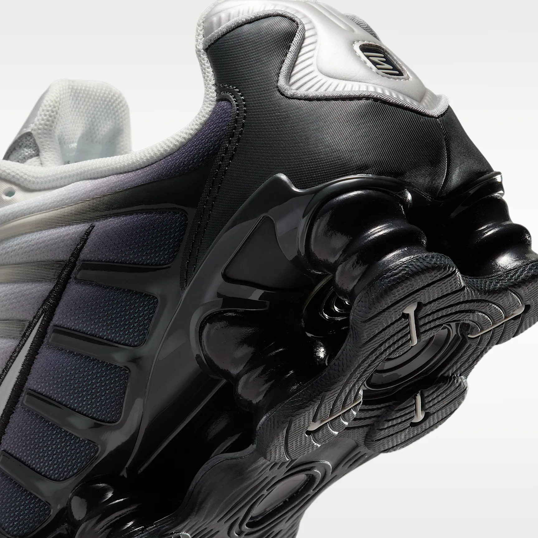 000000_Nike-Shox-TL_Off-Noir_IB7705-001_img7