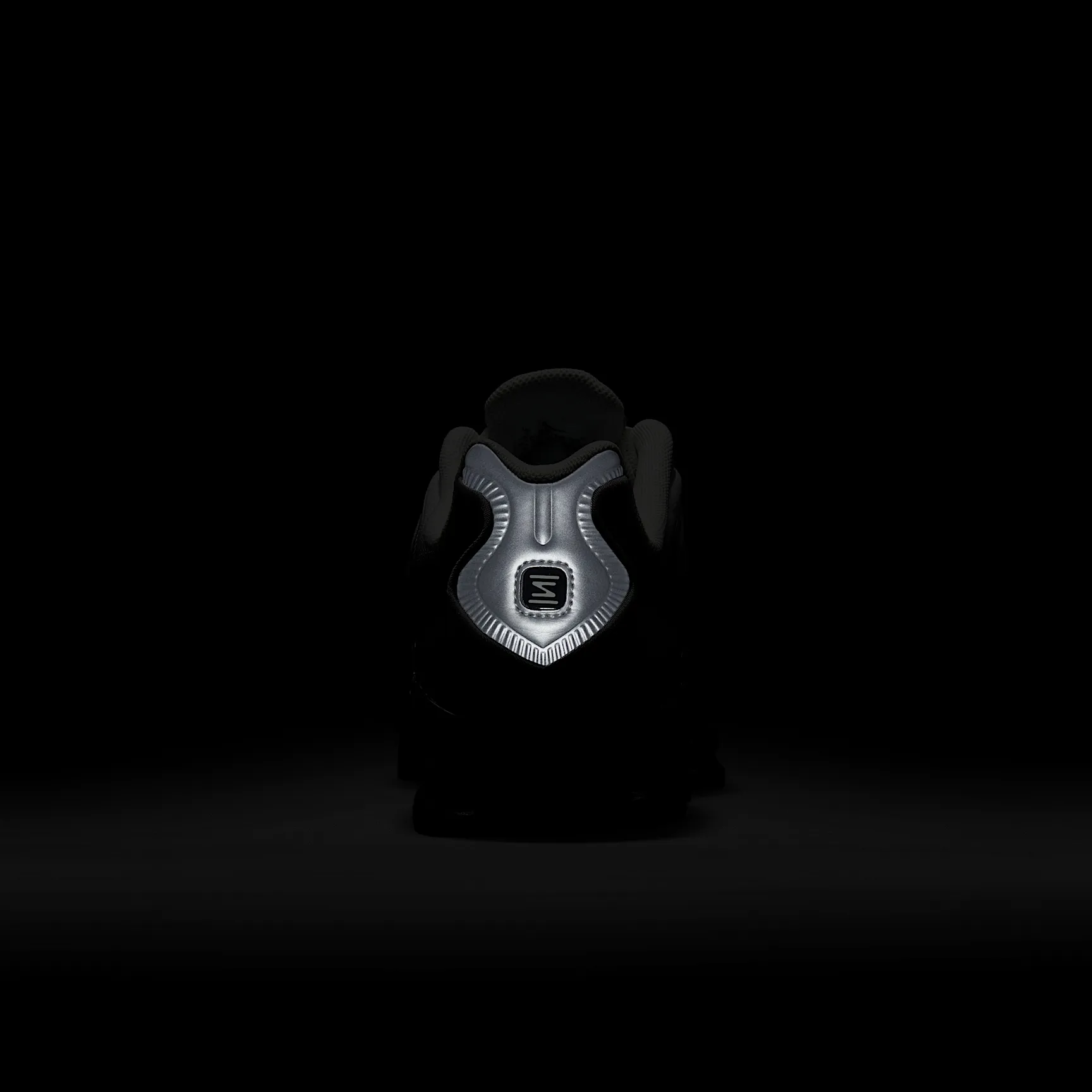 000000_Nike-Shox-TL_Off-Noir_IB7705-001_img9