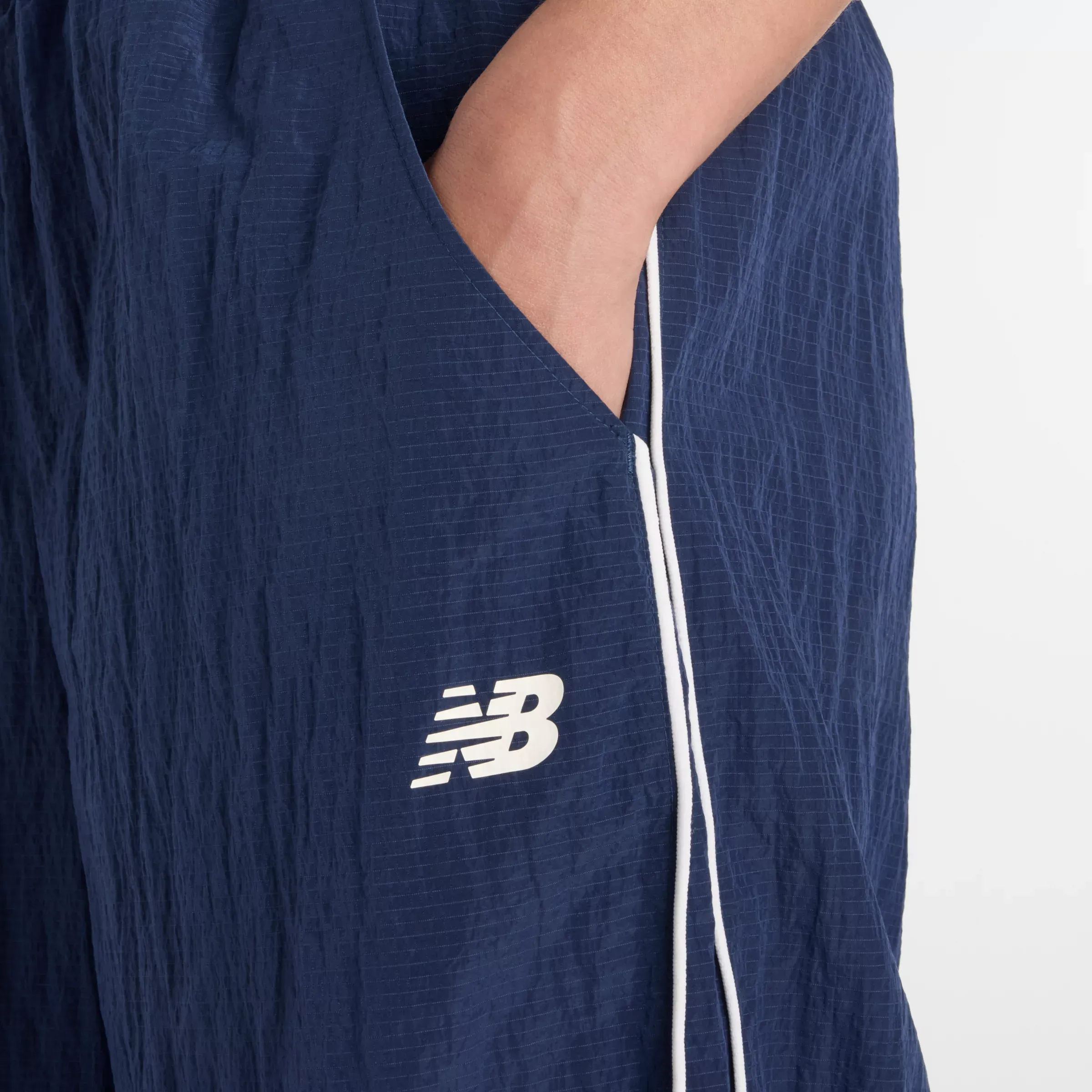 000000_New-Balance-Sport-Legacy-Pant_NAVY_WB61Z1E6NNY_img2