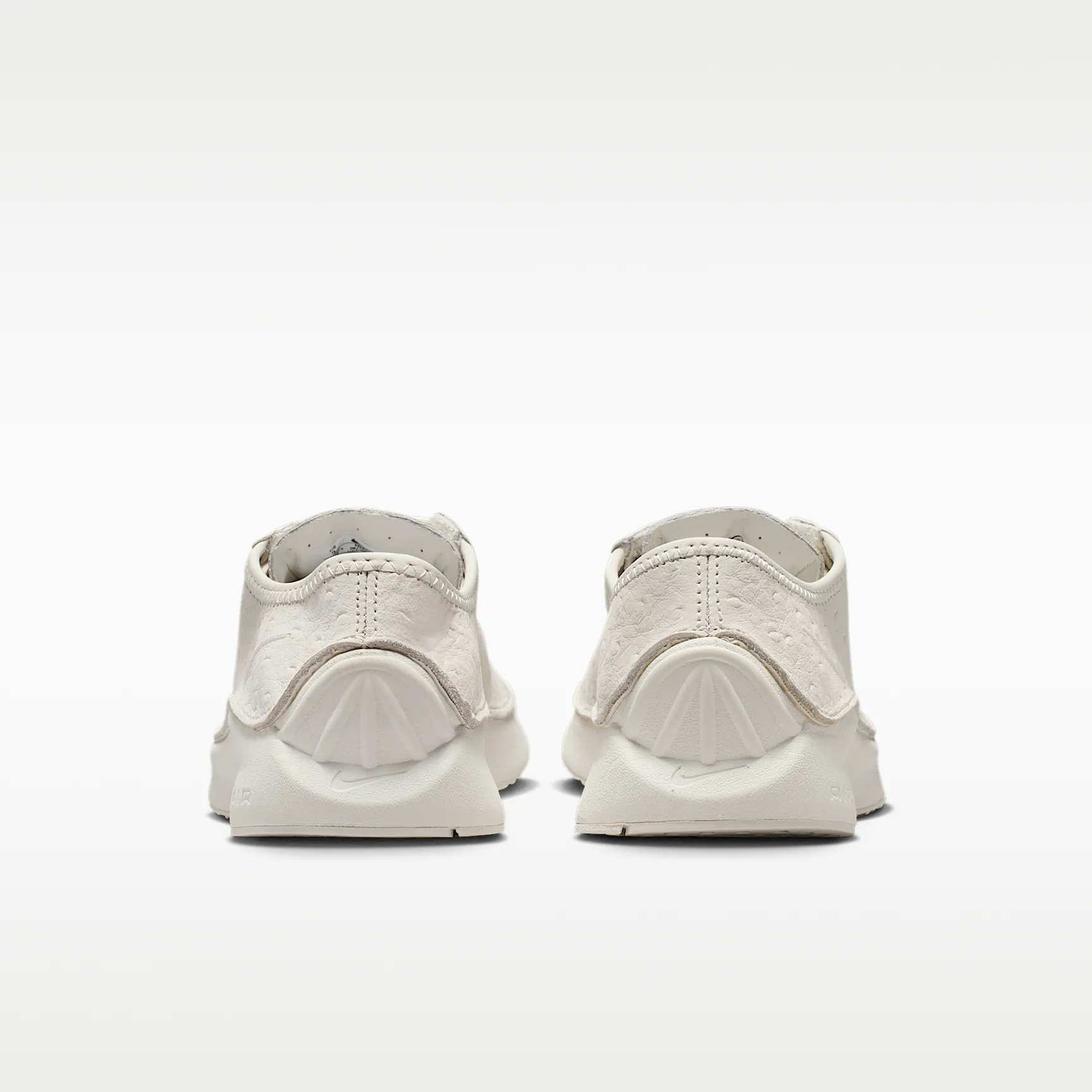 BAB5AF_Nike-Air-Superfly-WMNS_PHANTOM_IB6746-002_img5