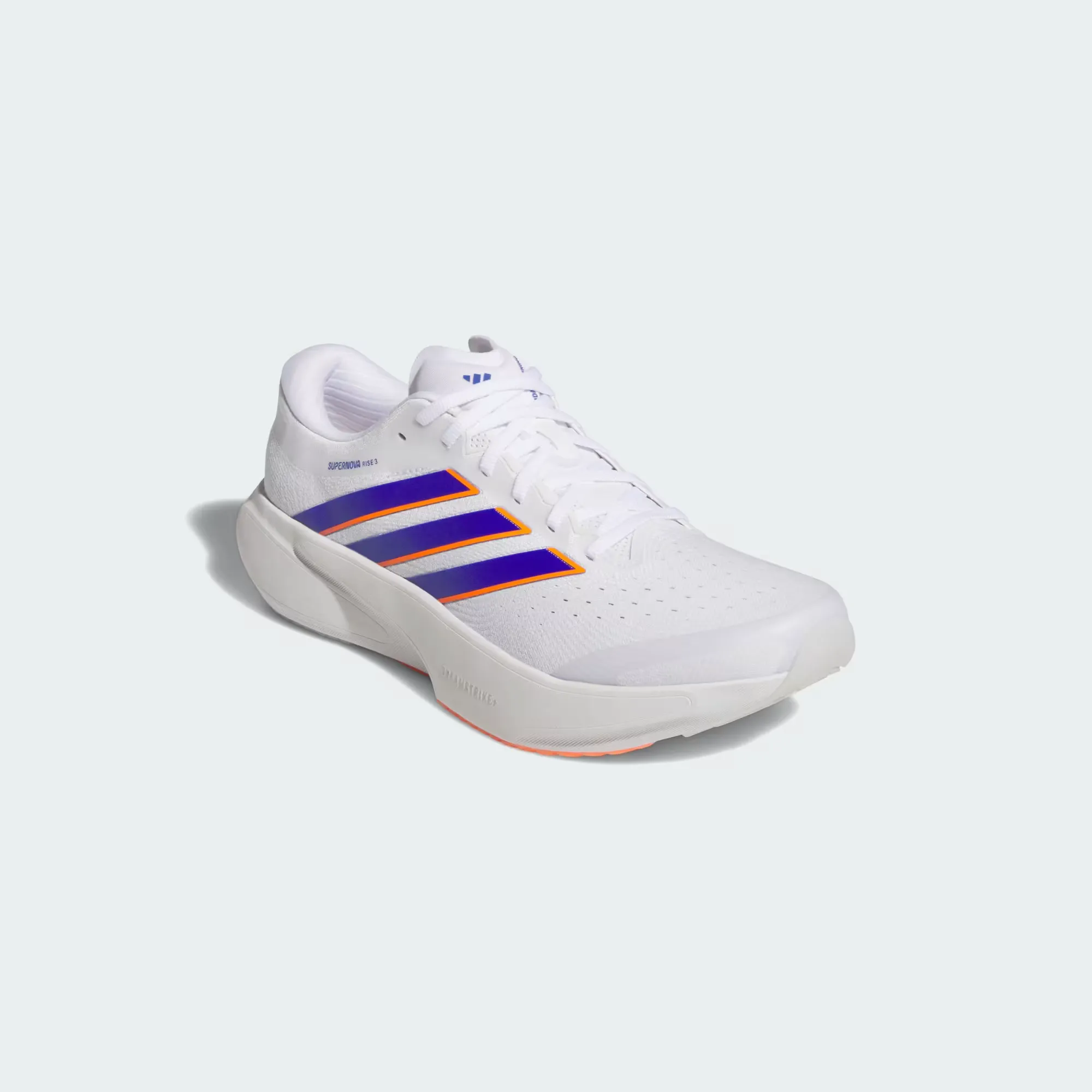 3C24AC_adidas-Supernova-Rise-3_CLOUD-WHITE-LUCID-BLUE_JP8688_img3