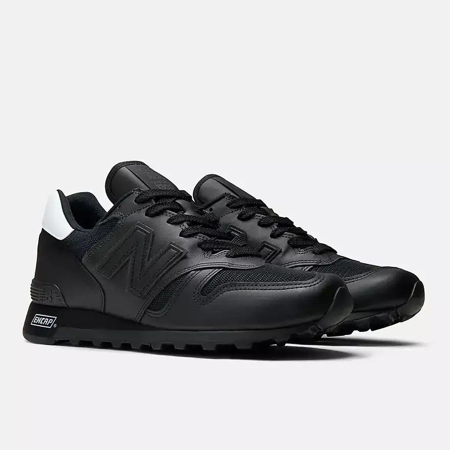 000000_WTAPS-x-New-Balance-1300_BLACK_U1300WT_img1