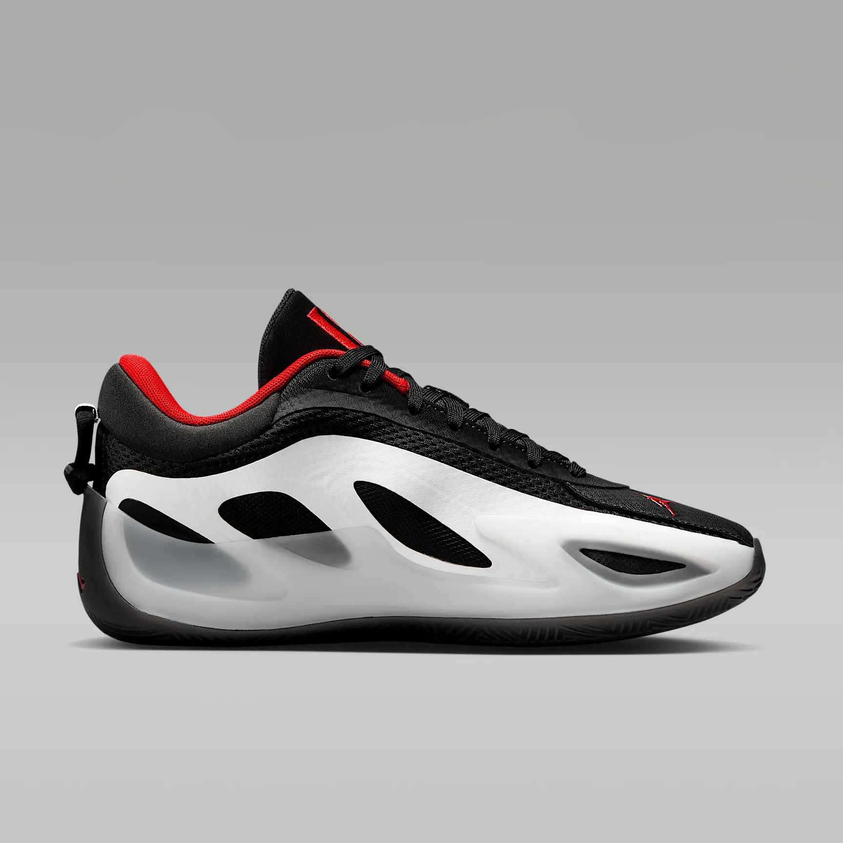 000000_Jordan-Heir-Series-2-WMNS_BLACK-UNIVERSITY-RED_IM4646-001_img2