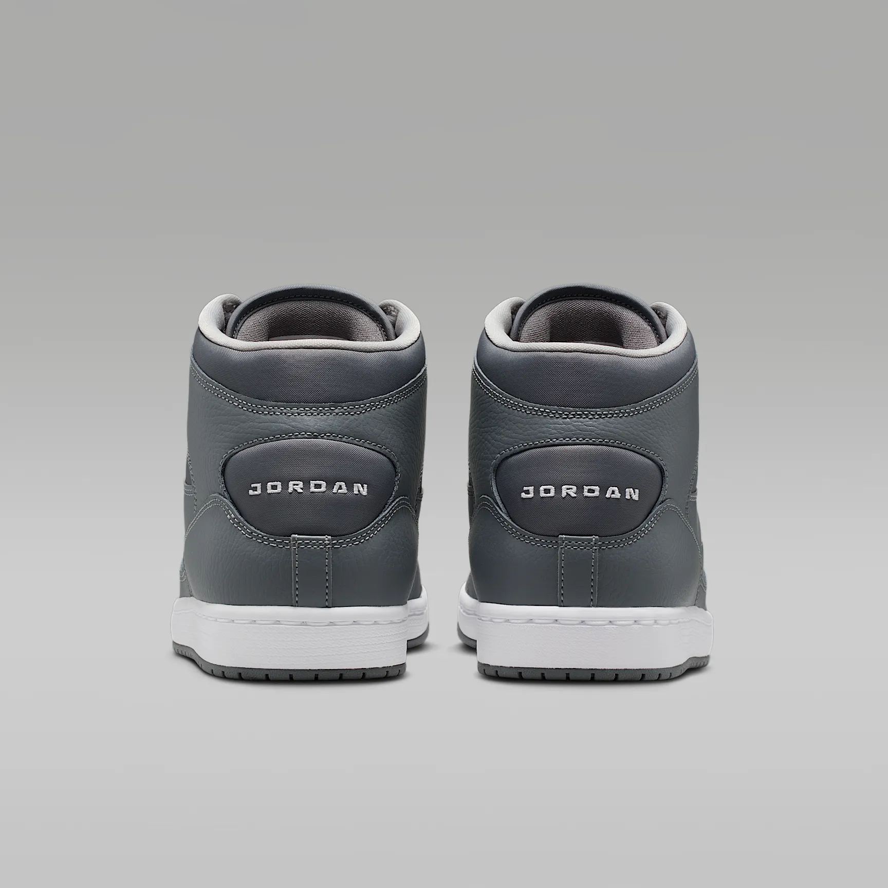323639_Jordan-Court-Connect-Mid_SMOKE-GREY_IQ5685-005_img5
