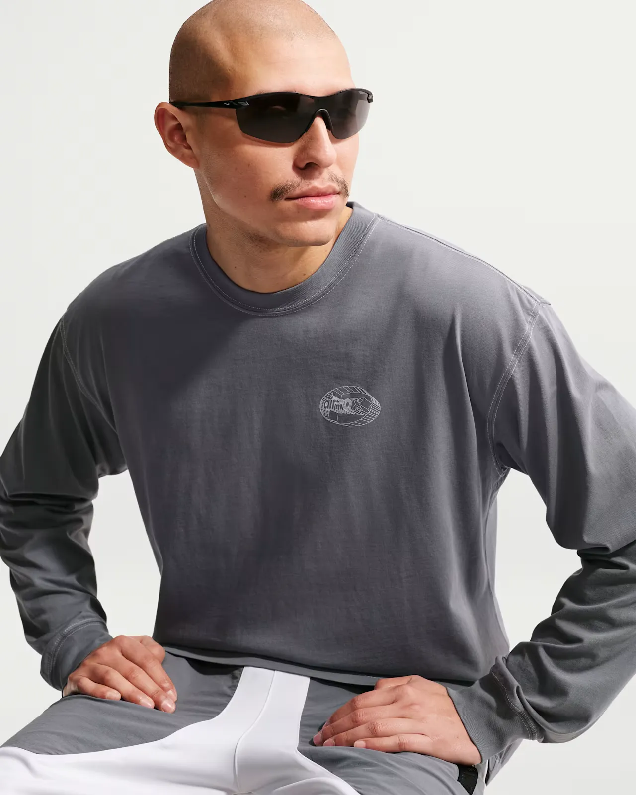 414141_Nike-City-Long-Sleeve-T-shirt_GREY_A-definir_img0