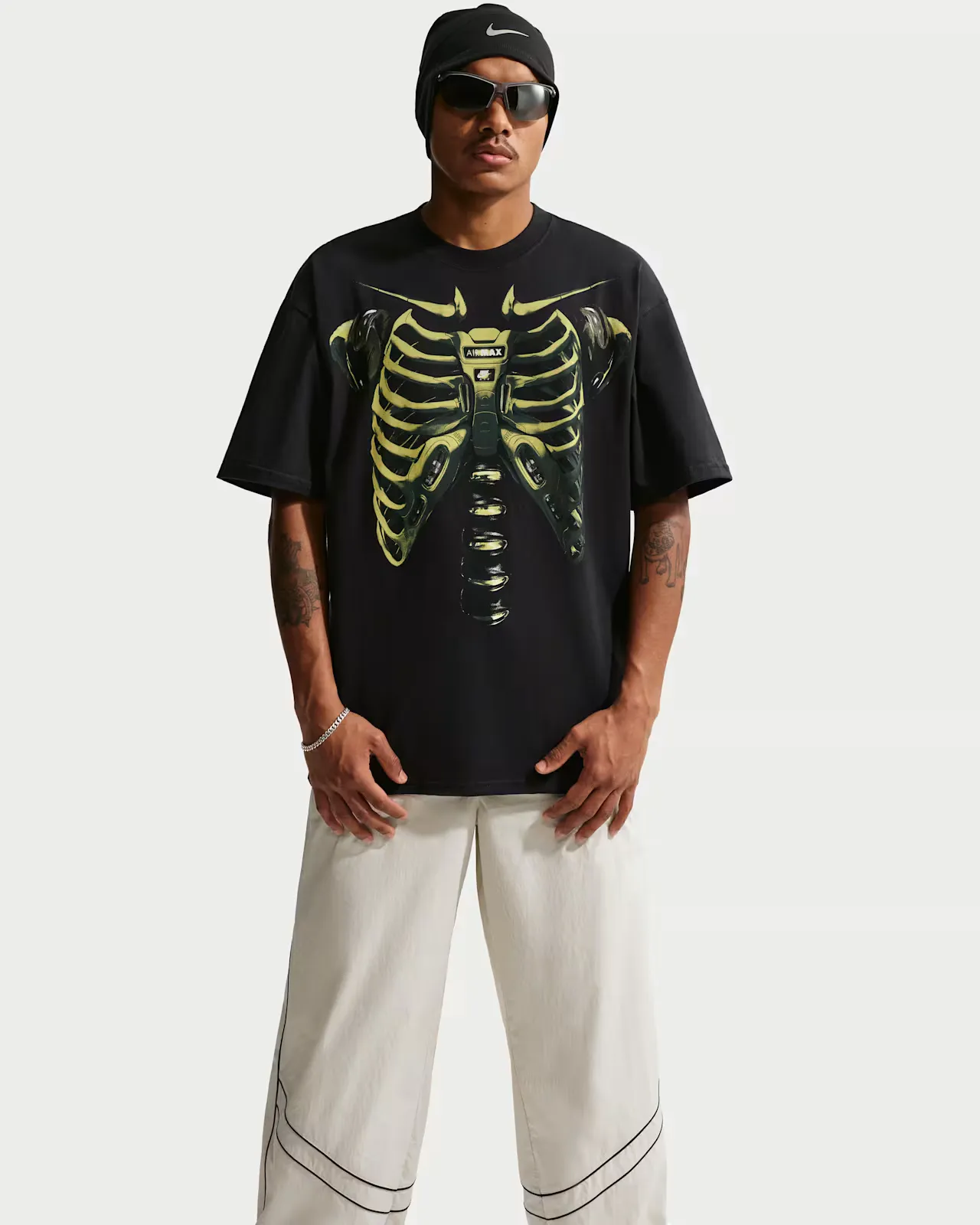 AAA560_Nike-Max-90-X-Ray-T-shirt_BLACK_IQ1009-010_img2