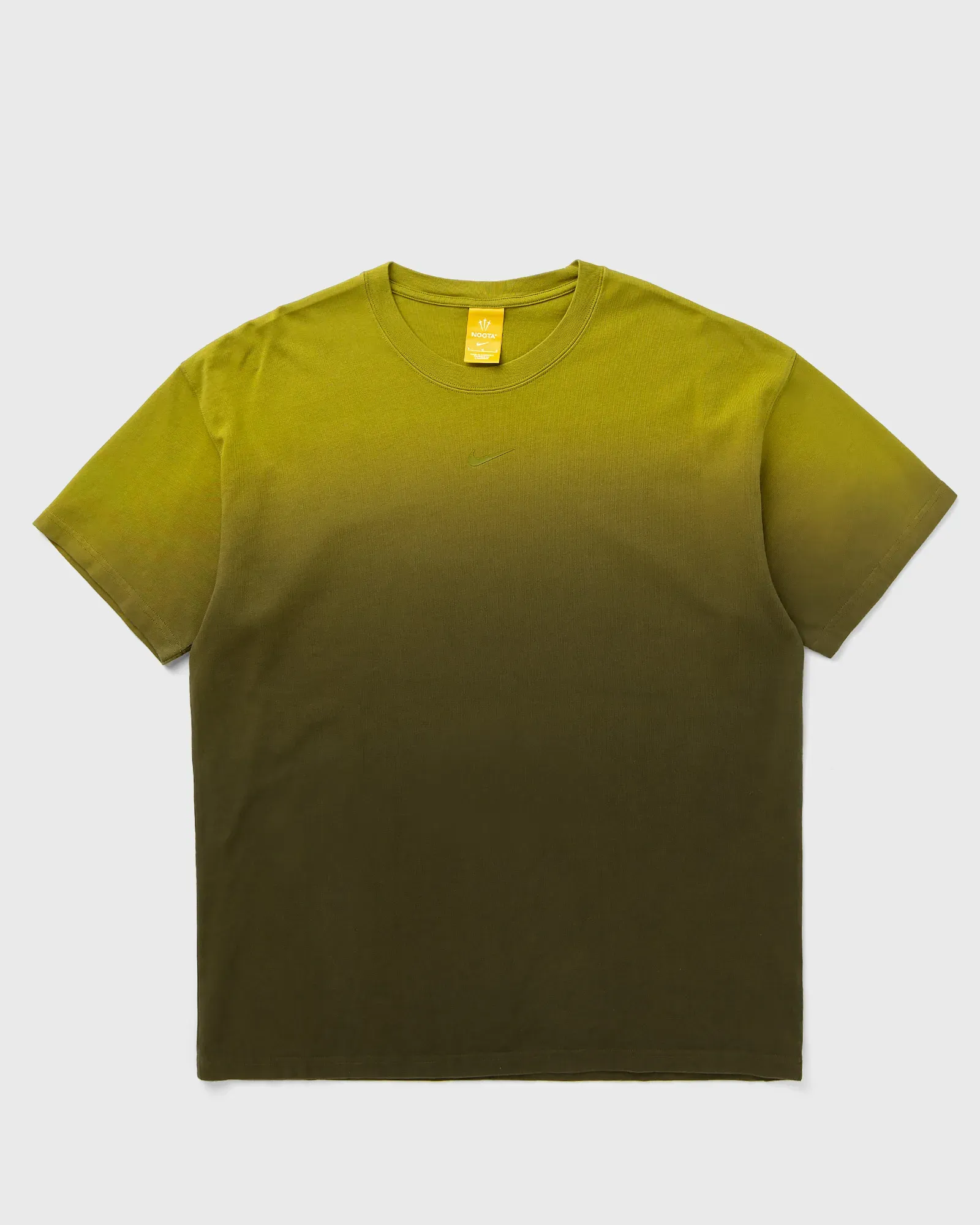 000000_NOCTA-x-Nike-CS-T-Shirt_MOSS-MEDIUM-OLIVE_HJ6354-390_img0