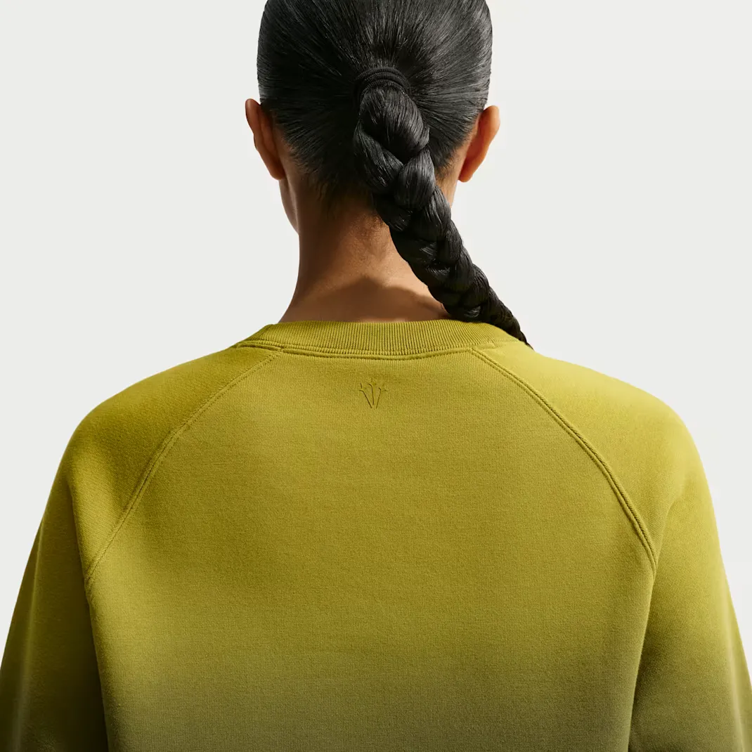 000000_NOCTA-x-Nike-Fleece-CS-Sweatshirt_MOSS-MEDIUM-OLIVE_HJ6338-390_img3