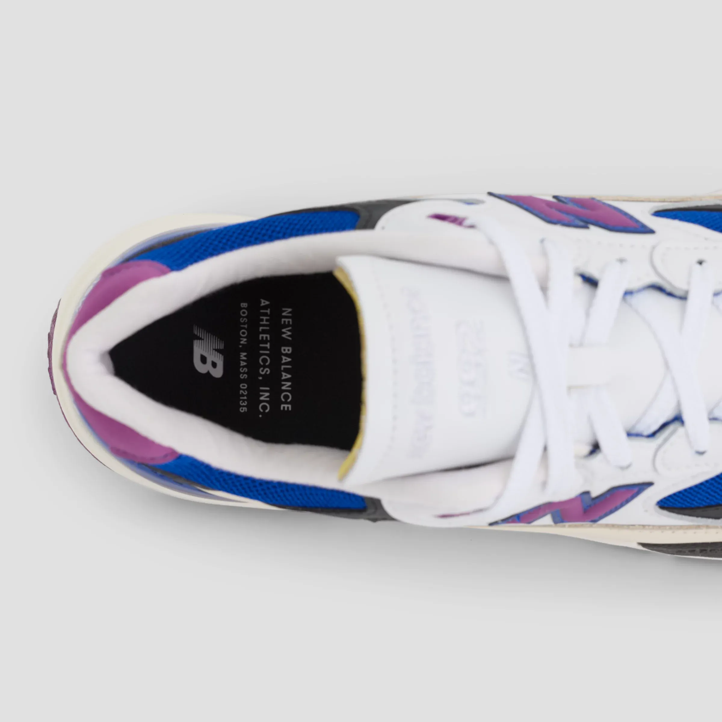 New-Balance-992-Made-in-USA_White-Team-Royal_U99278L_img6