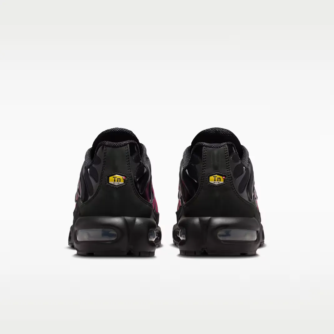 FB61B0_Nike-Air-Max-Plus-WMNS_Black-Peony_IQ0280-010_img5