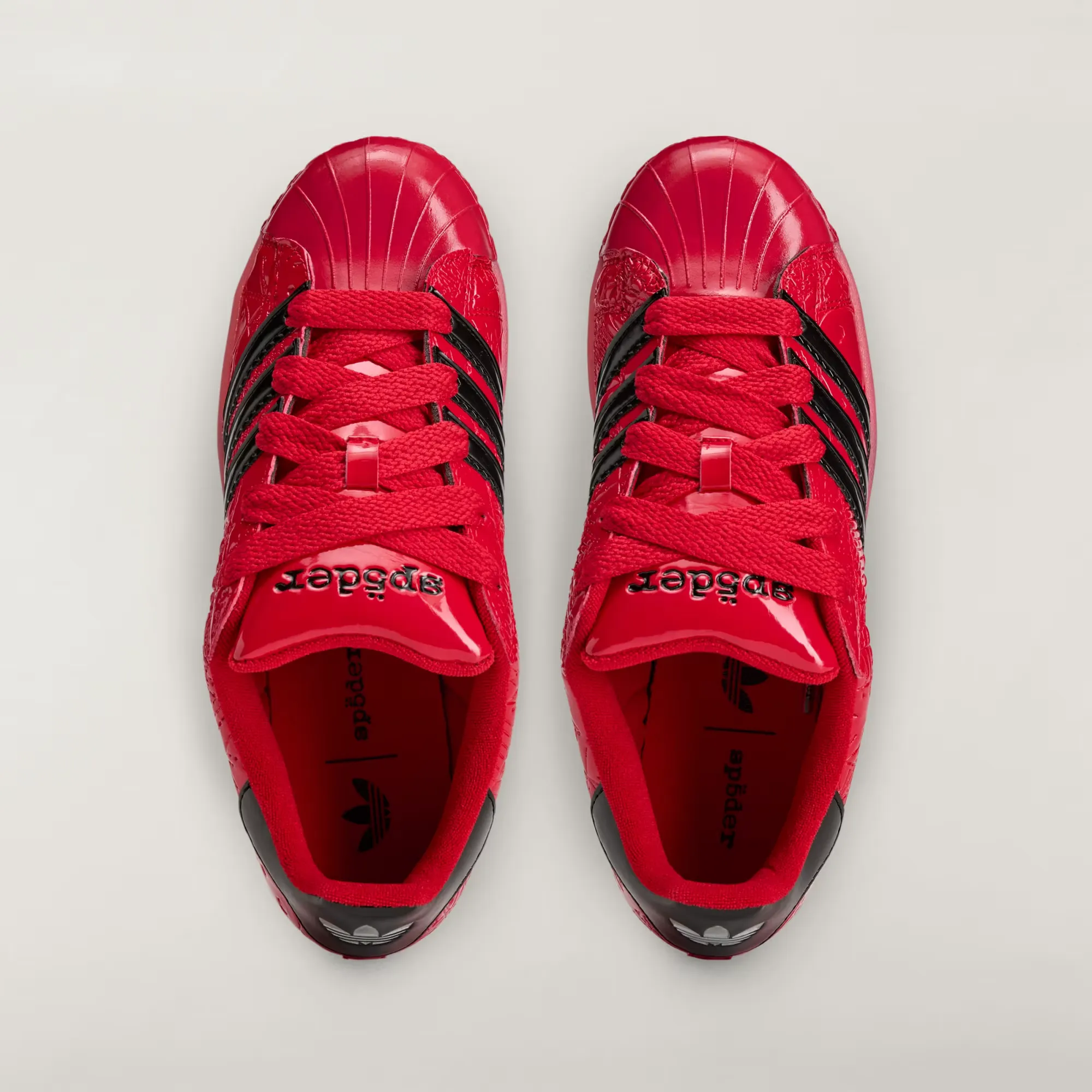 000000_Sp5der-x-adidas-Superstar-II_Red_KJ7005_img1