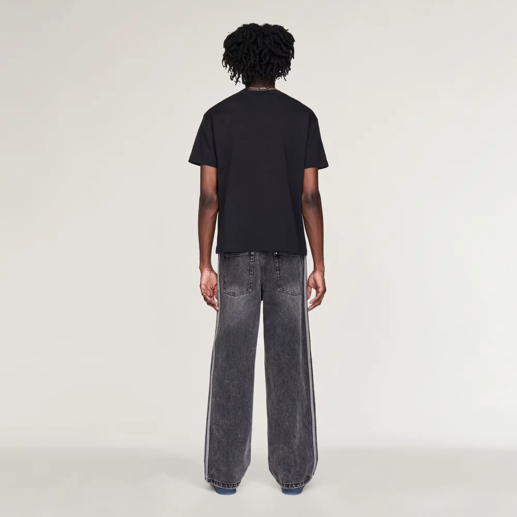 000000_Sp5der-x-adidas-T-Shirt_Black_KR0754_img2