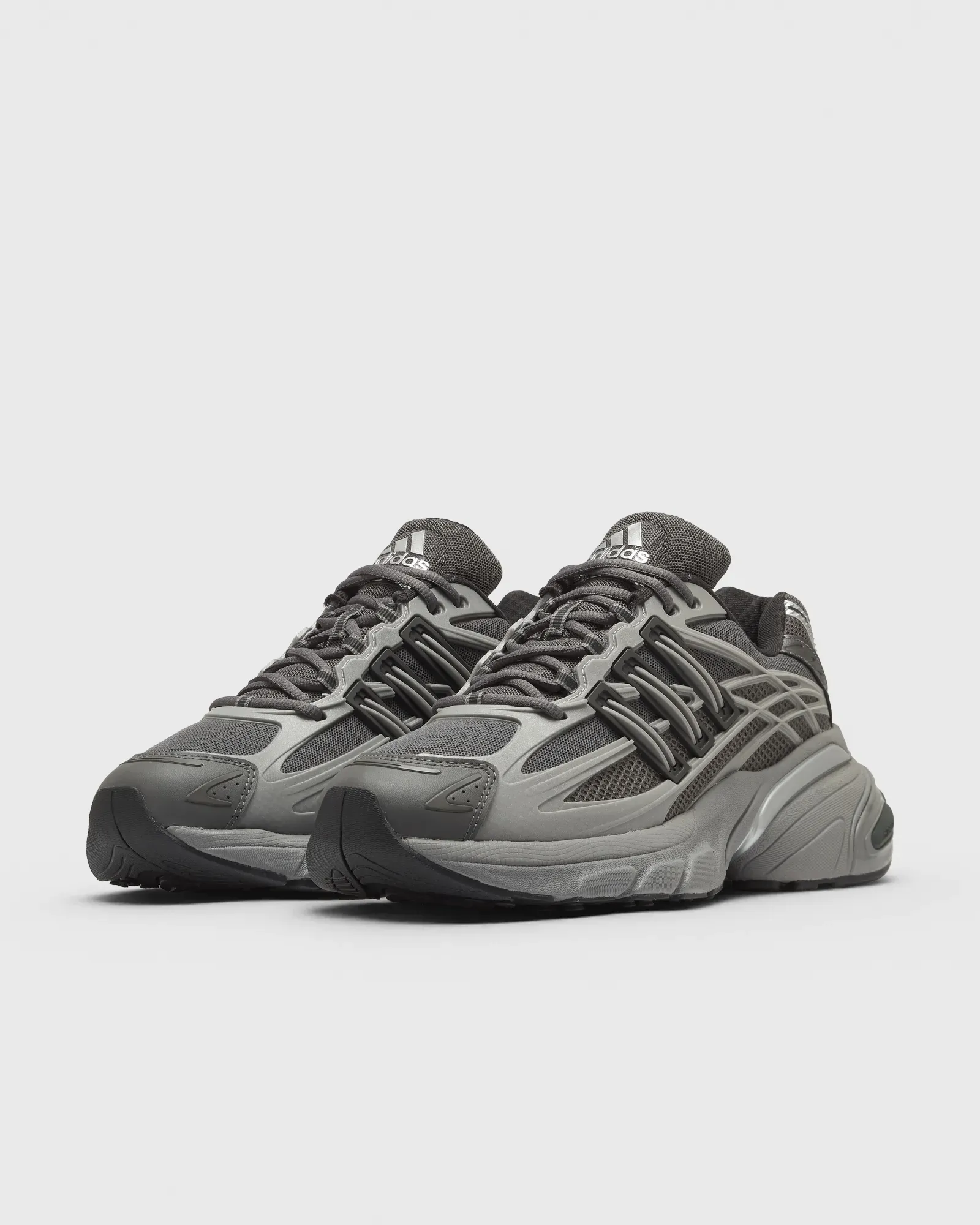 000000_adidas-Adistar-XLG-2.0_GREY-FOUR-SILVER-METALLIC_HQ7554_img1