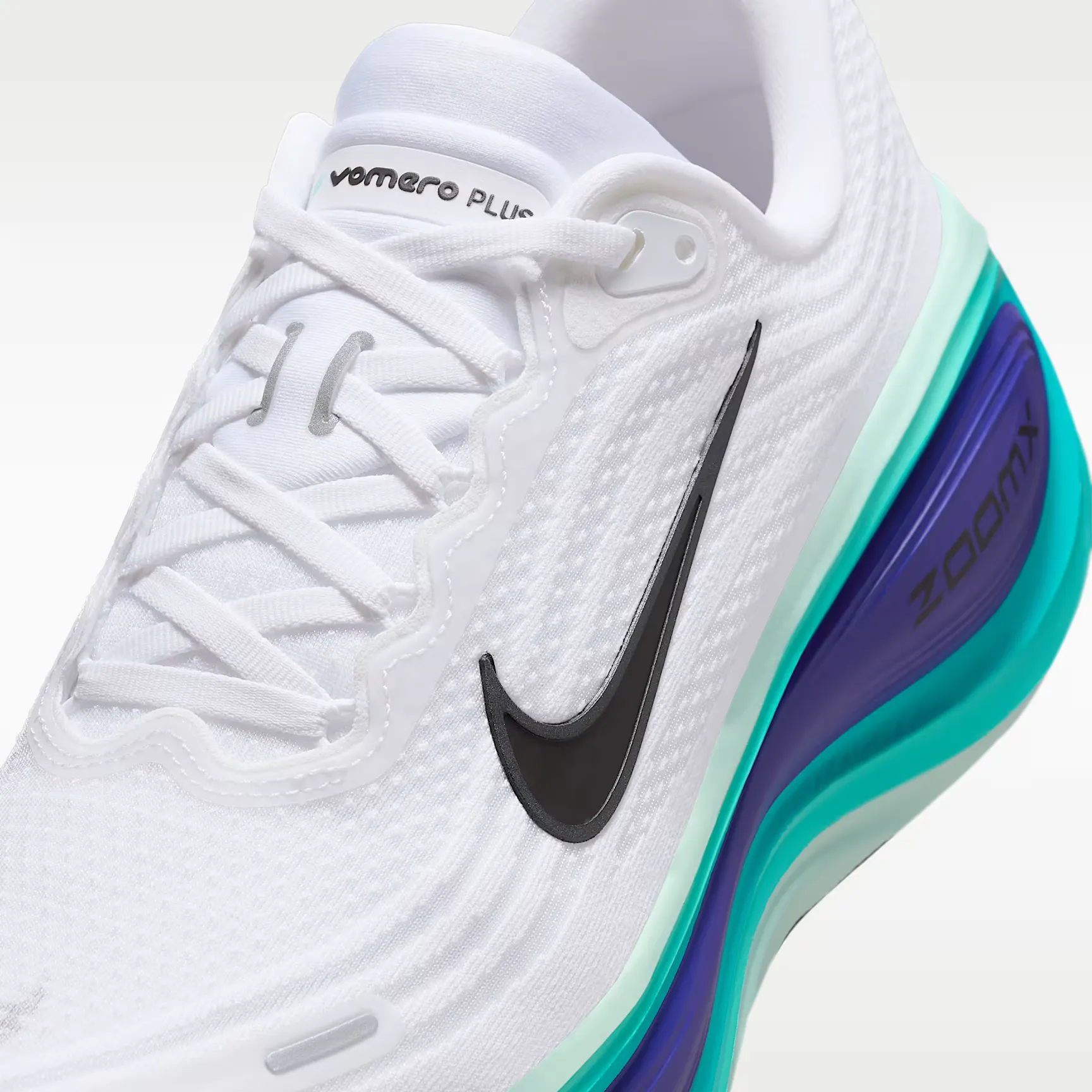 Nike Vomero Plus 