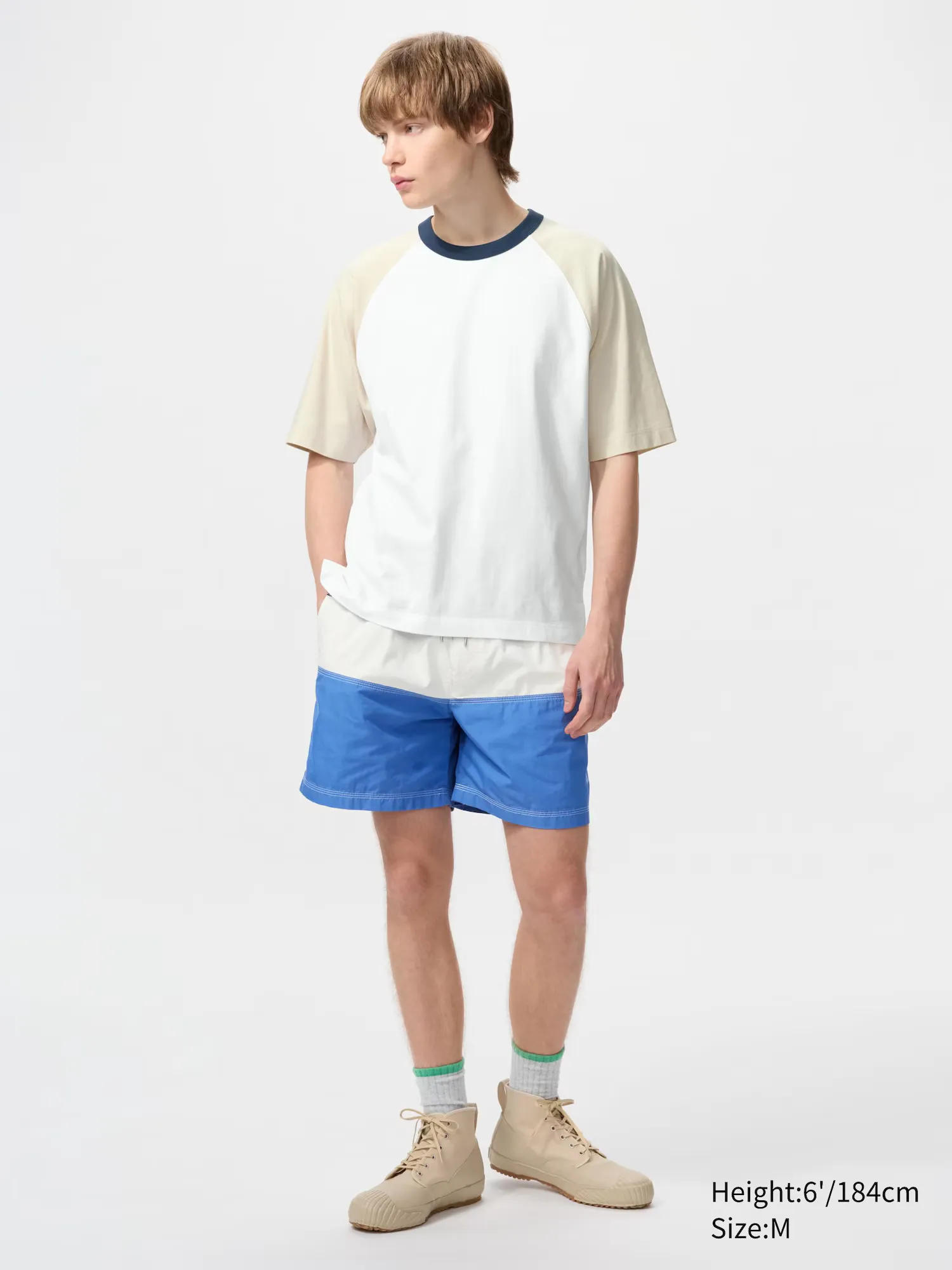 000000_JW-Anderson-x-Uniqlo-Oversized-Raglan-T-Shirt_WHITE-BEIGE_E484203-00_img1