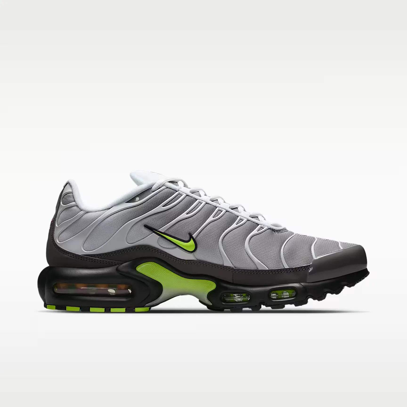 000000_Nike-Air-Max-Plus_NEON_IQ0288-100_img2