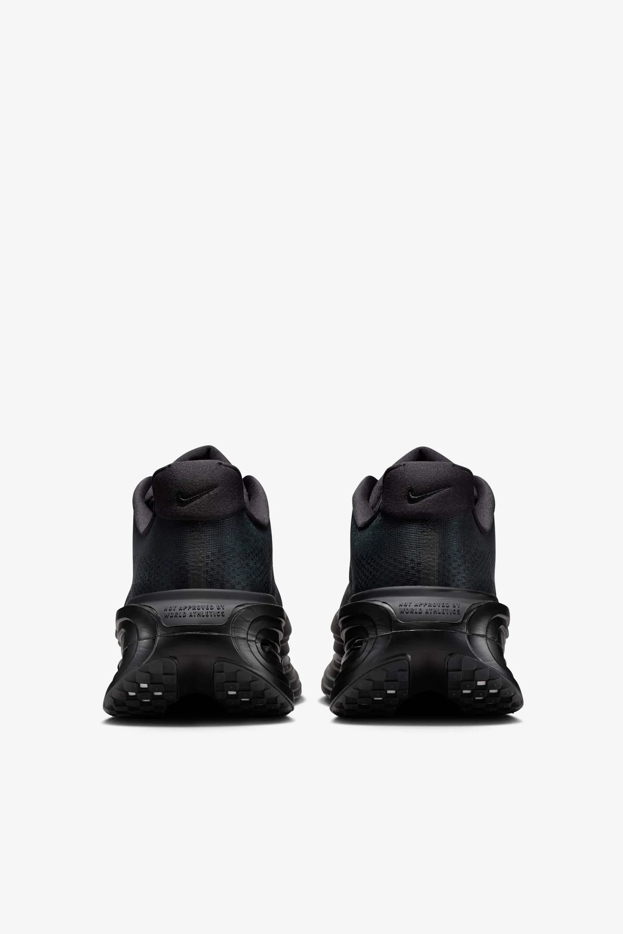 000000_Nike-Vomero-Premium-SP_BLACK_IQ0627-001_img4